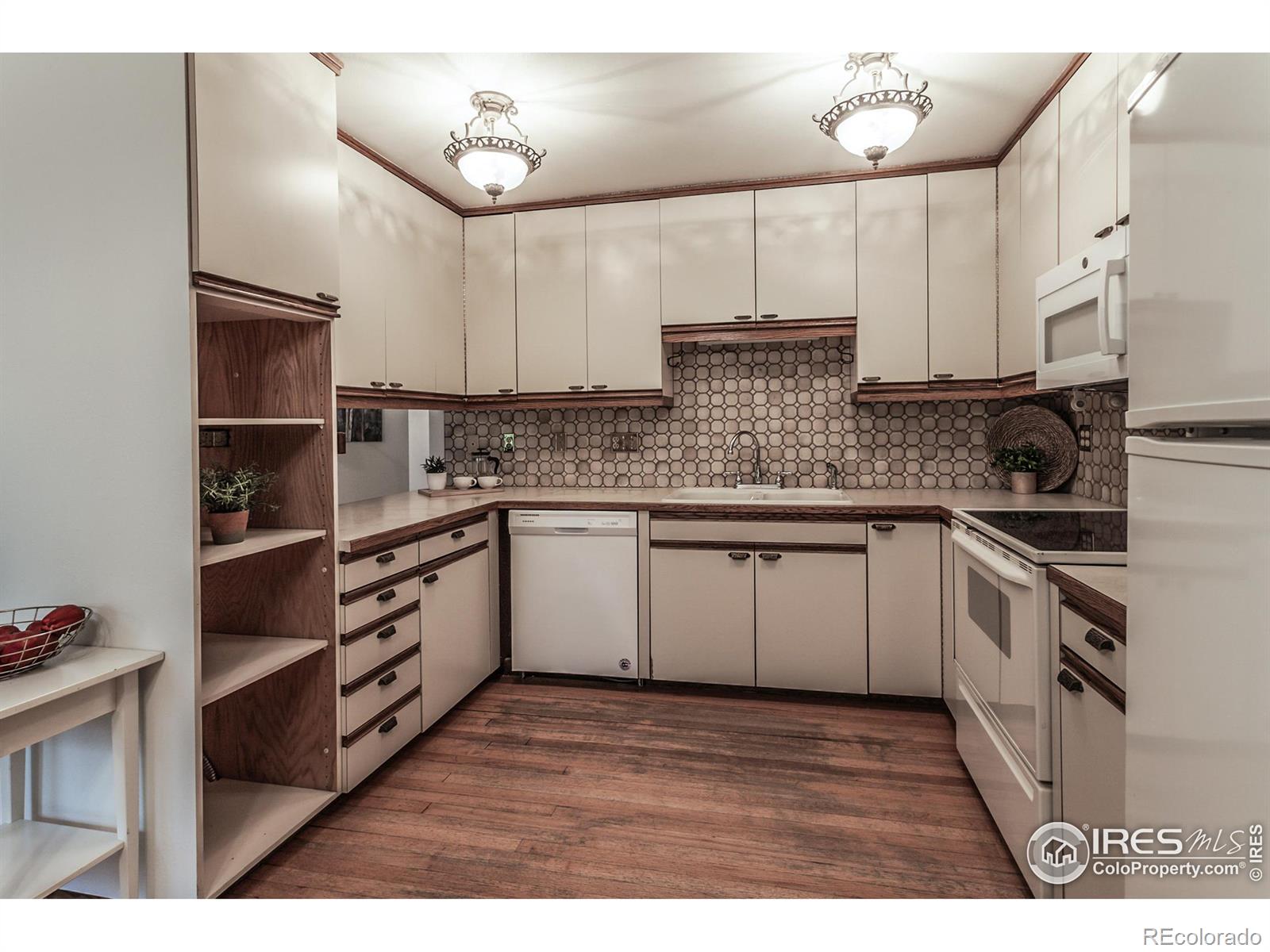 MLS Image #11 for 435 e drake road,fort collins, Colorado