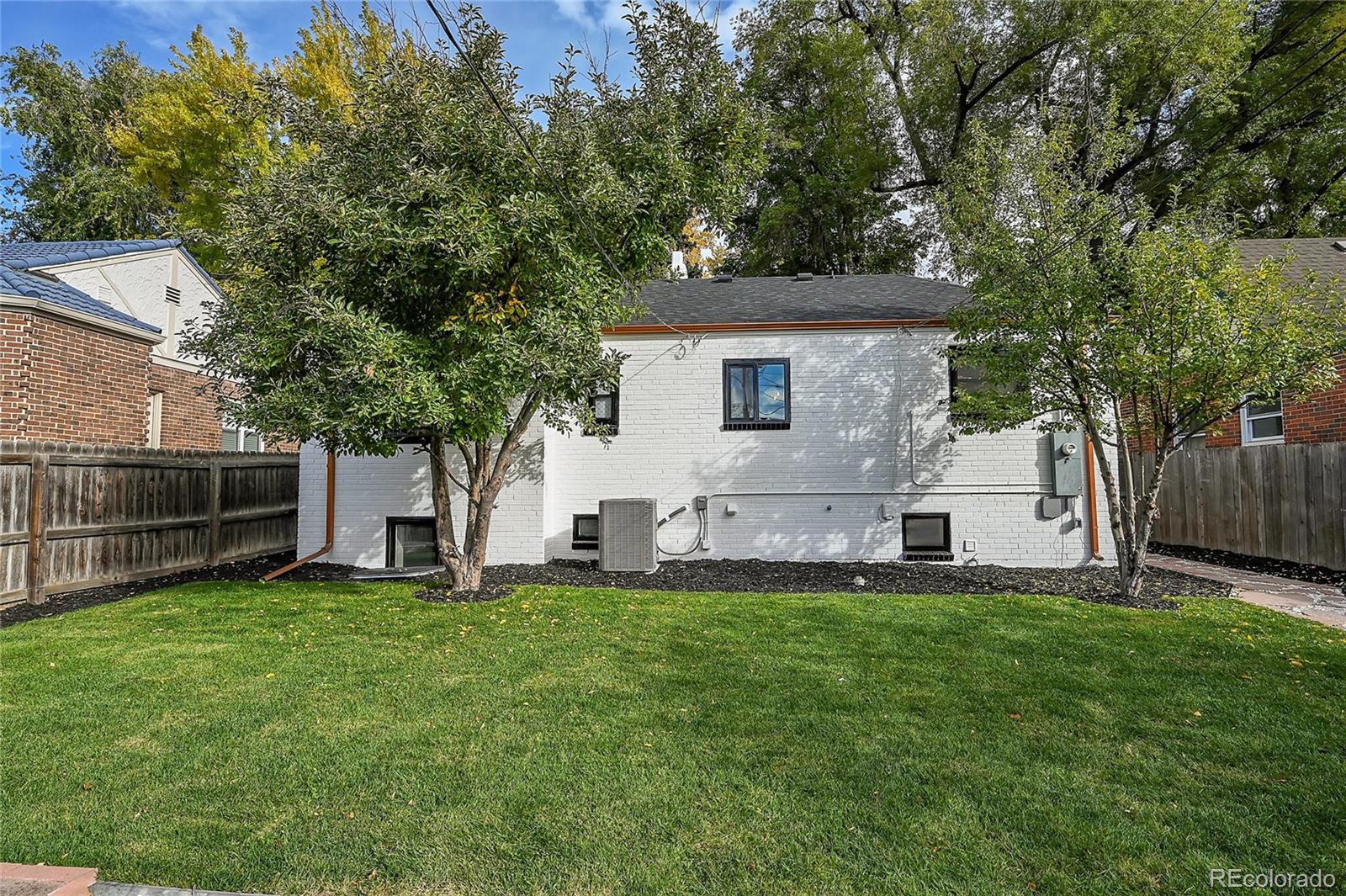 MLS Image #39 for 1355  locust street,denver, Colorado