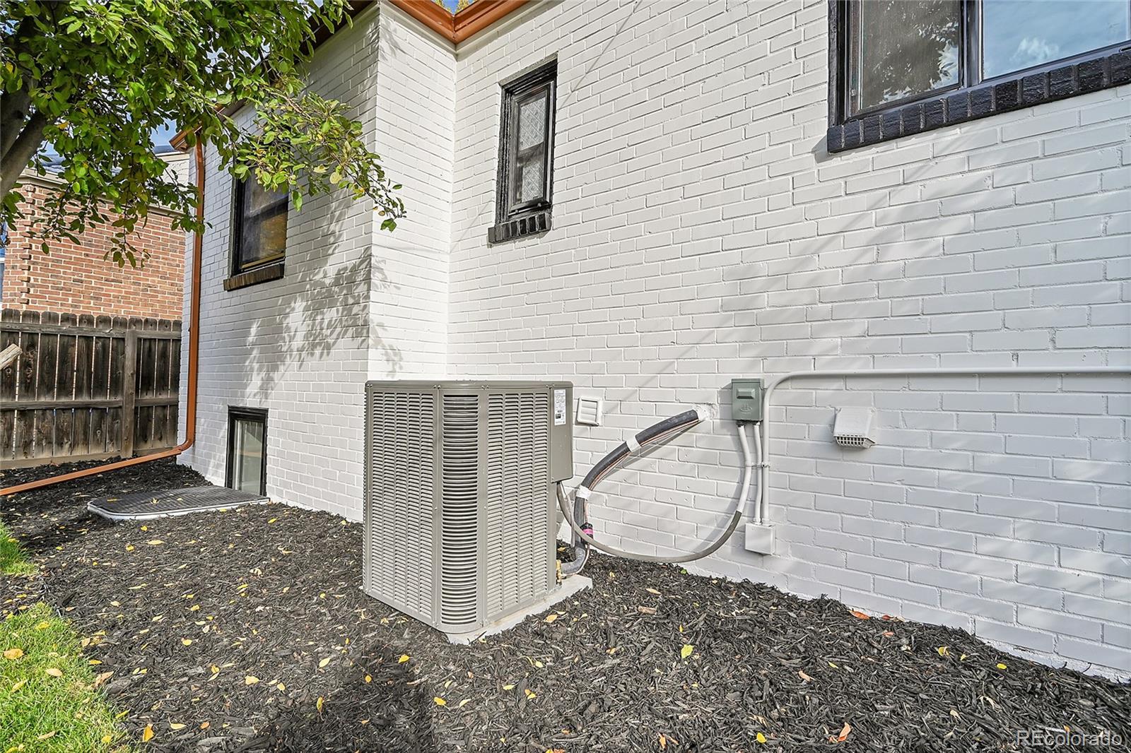 MLS Image #43 for 1355  locust street,denver, Colorado