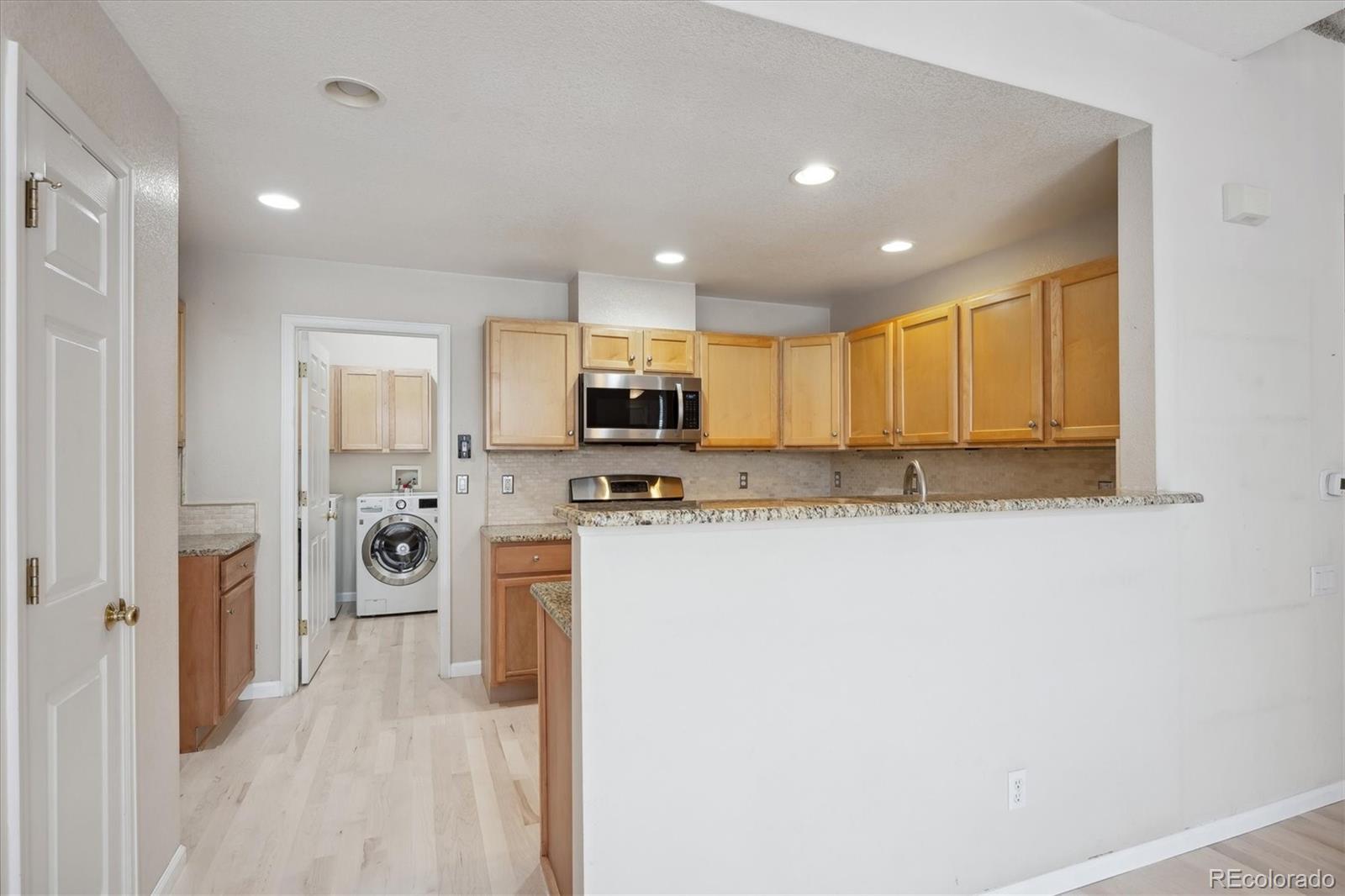 MLS Image #6 for 7377 e ellsworth avenue,denver, Colorado