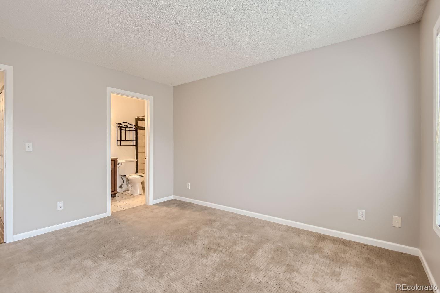 MLS Image #11 for 6425 s dayton street,englewood, Colorado