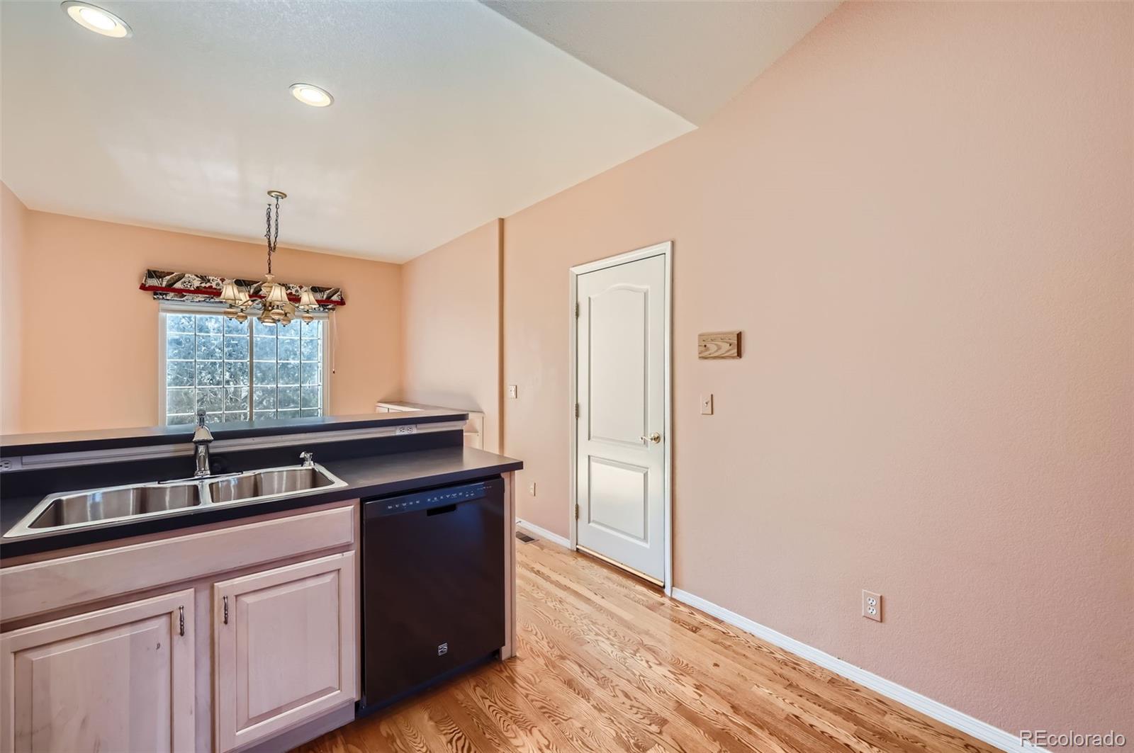 MLS Image #12 for 5787  sonnet heights,colorado springs, Colorado