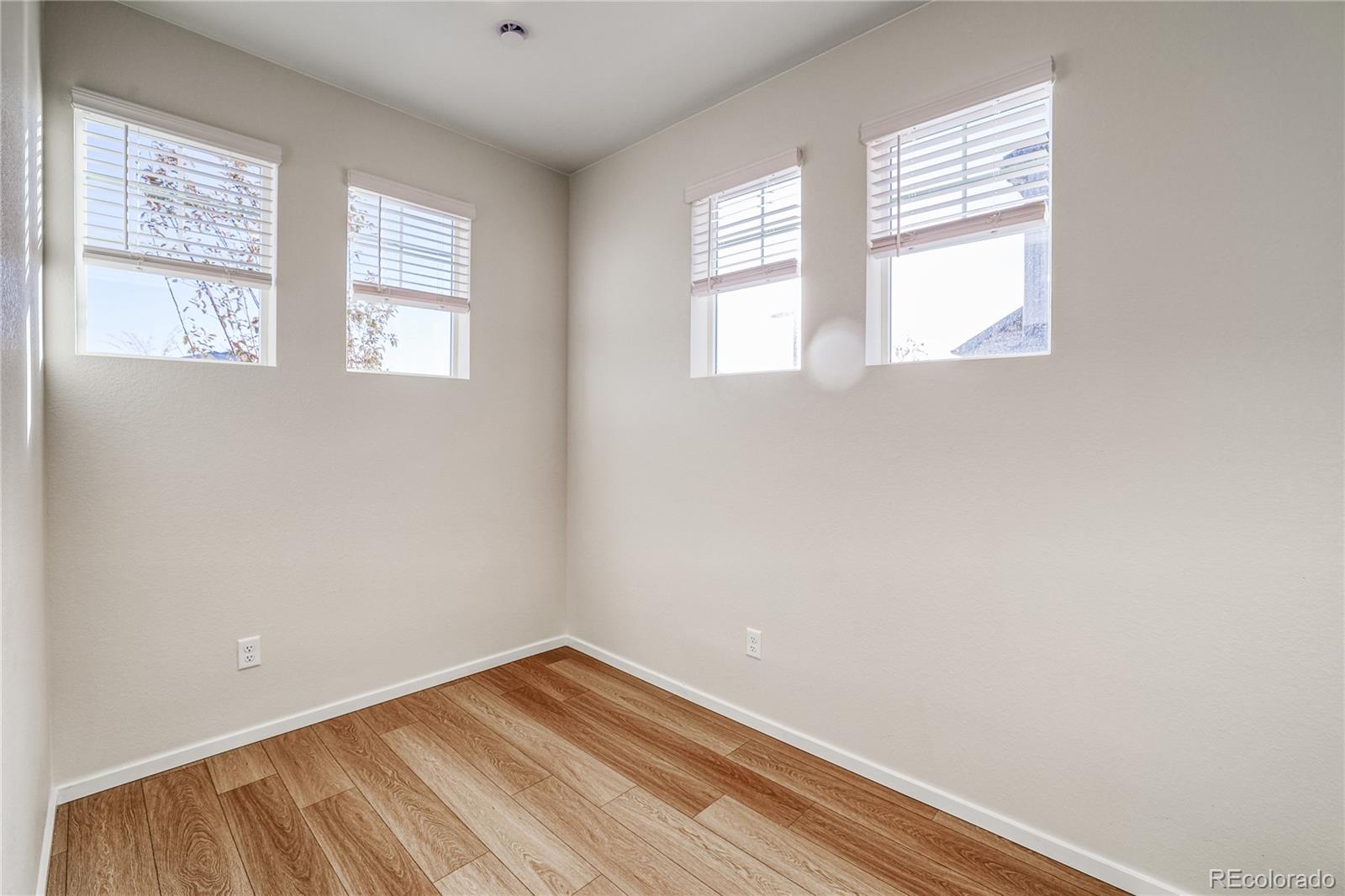 MLS Image #22 for 23911 e 40th avenue,aurora, Colorado