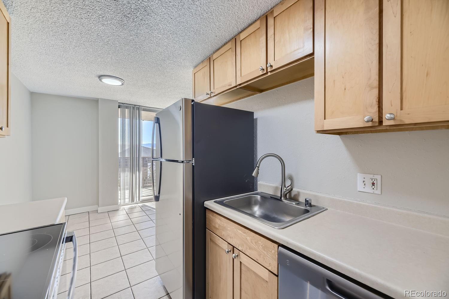 MLS Image #6 for 2225  buchtel boulevard,denver, Colorado