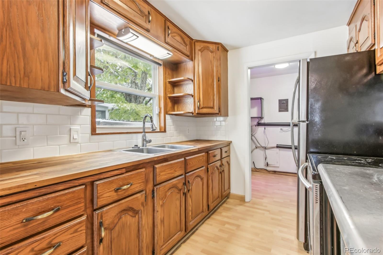 MLS Image #8 for 1108  roslyn street,denver, Colorado