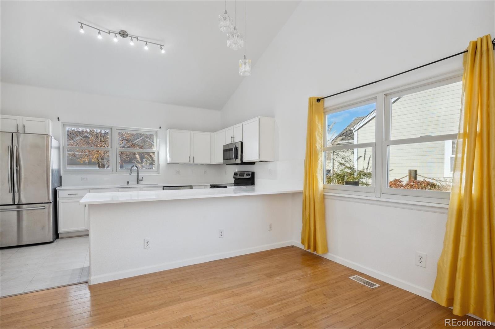 MLS Image #5 for 15555 e 40th avenue,denver, Colorado