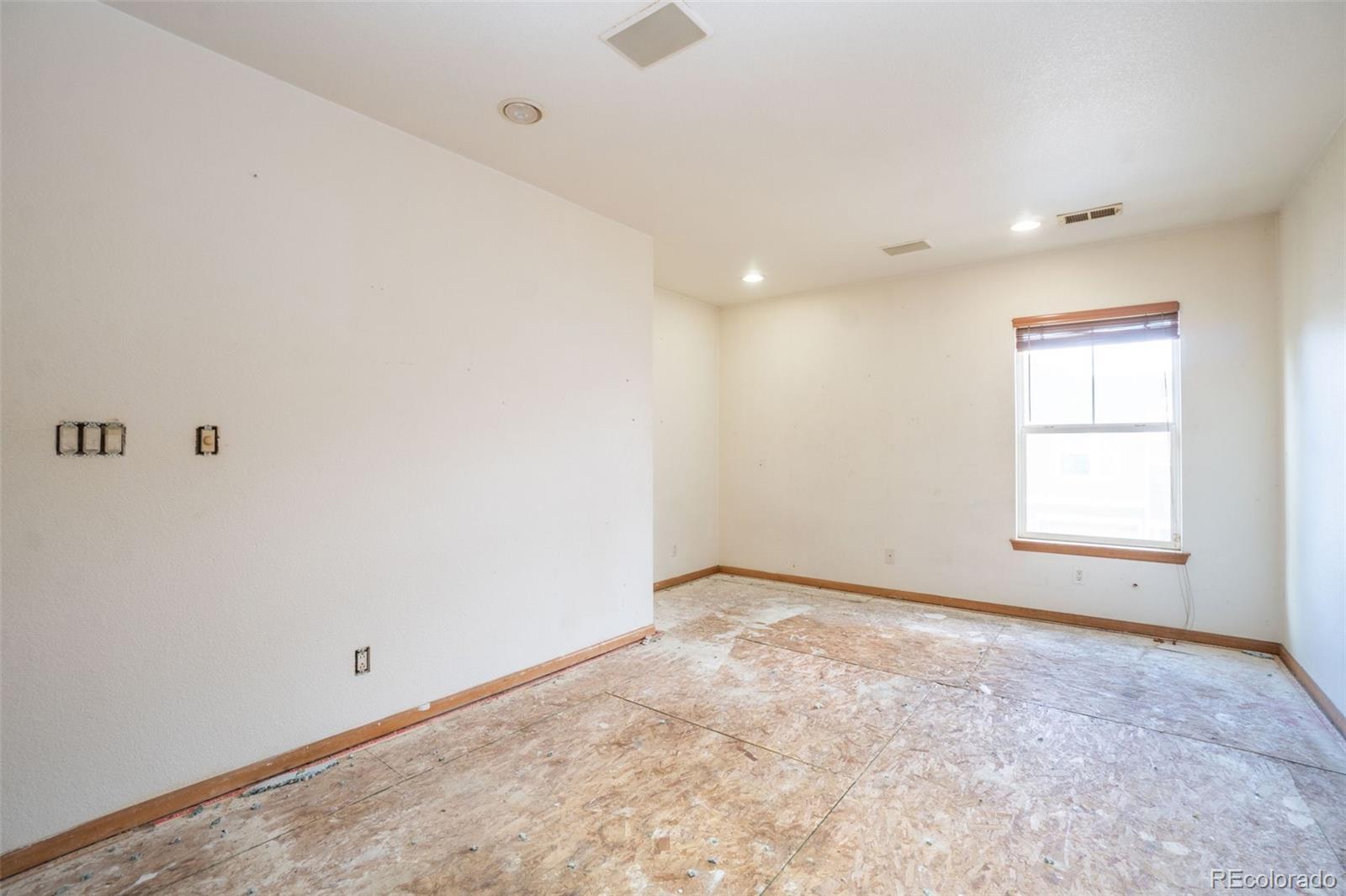 MLS Image #13 for 11866  oak hill way,commerce city, Colorado