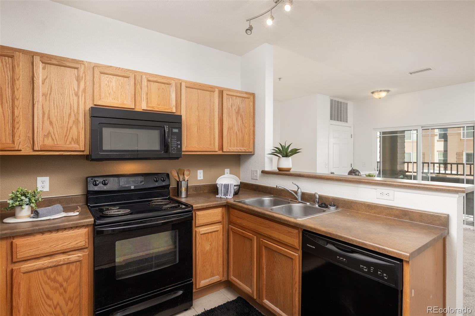 MLS Image #9 for 9300 e florida avenue,denver, Colorado