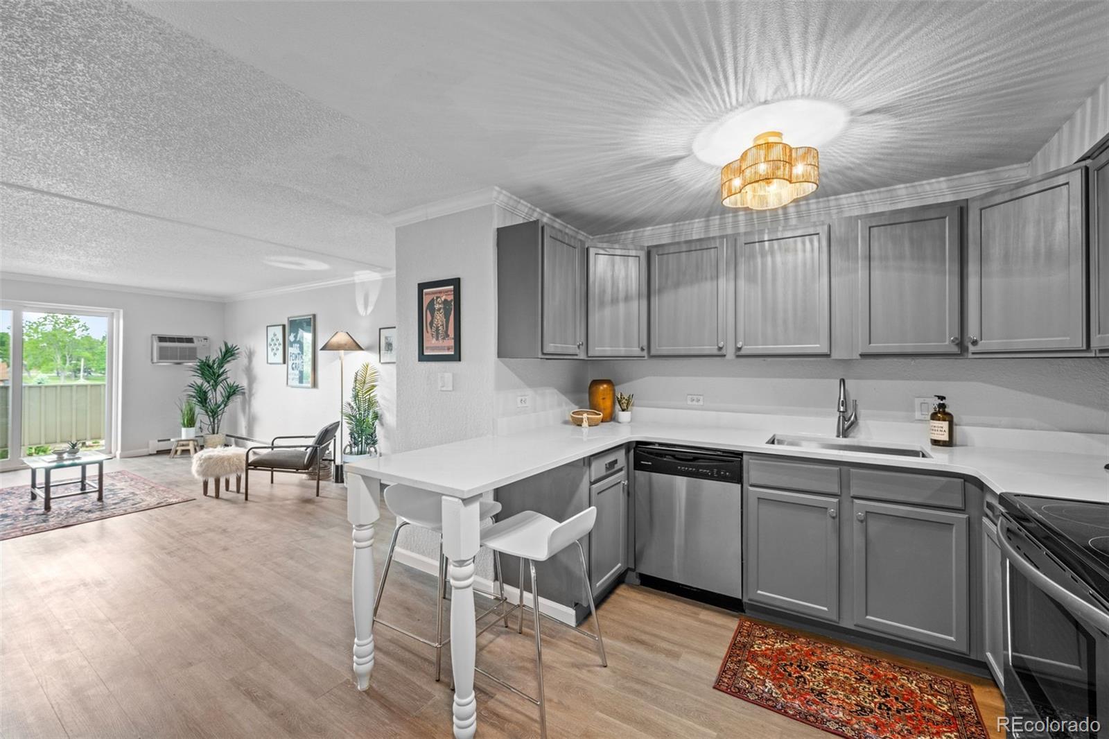 MLS Image #11 for 3047 w 47th avenue,denver, Colorado