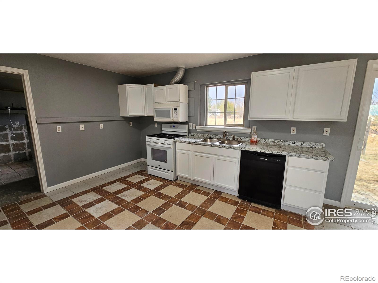 MLS Image #14 for 18542  county road 8 ,wiggins, Colorado