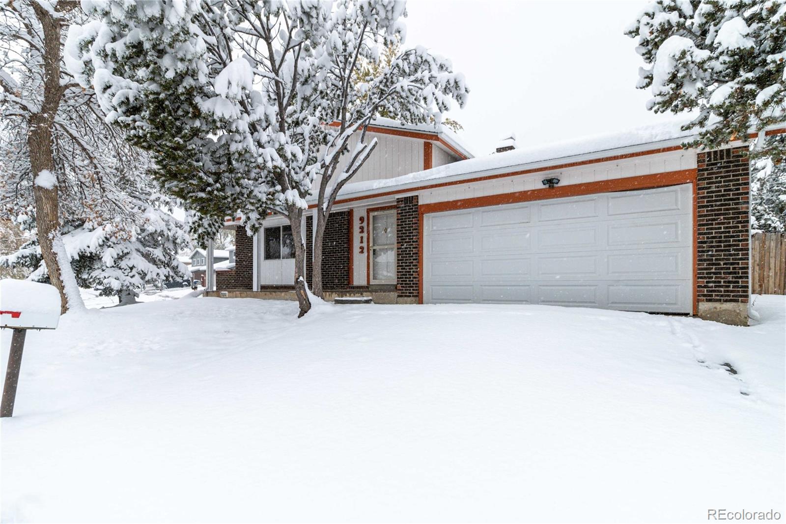 MLS Image #1 for 9212 w arbor avenue,littleton, Colorado