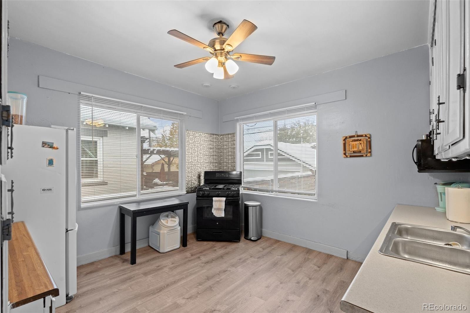 MLS Image #29 for 1561  newton street,denver, Colorado