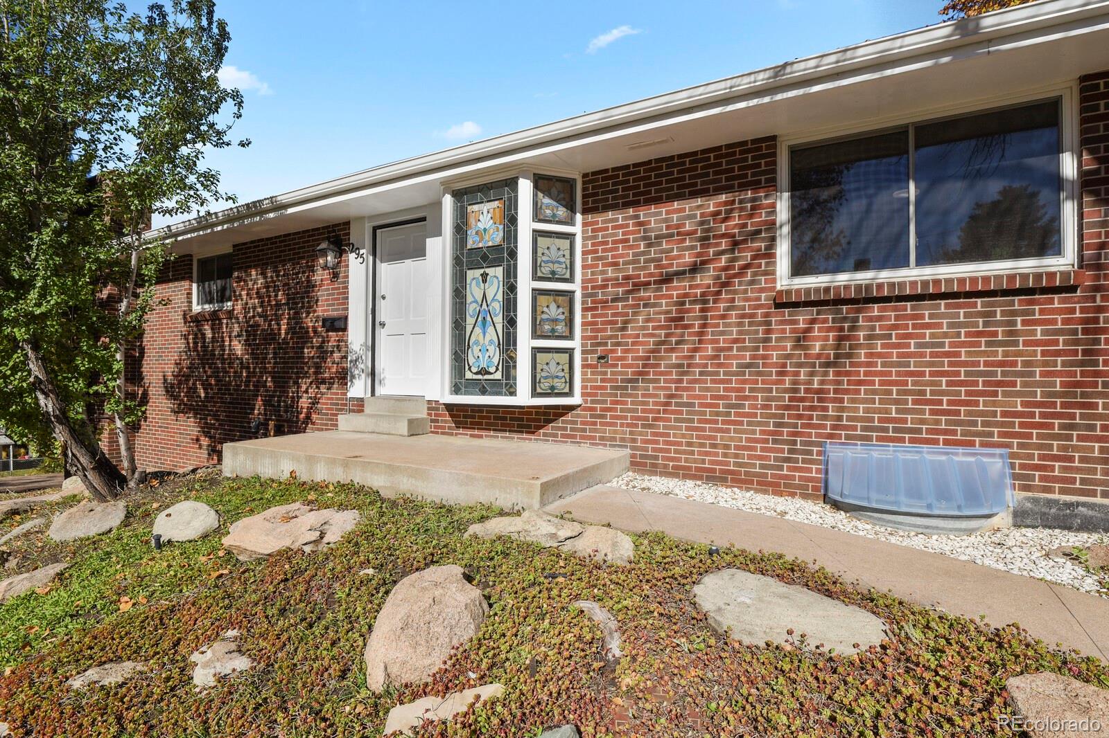 MLS Image #2 for 295 e amherst avenue,englewood, Colorado