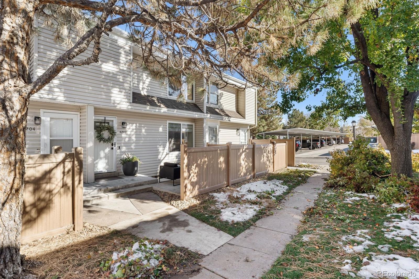 MLS Image #3 for 4202 e maplewood way,centennial, Colorado