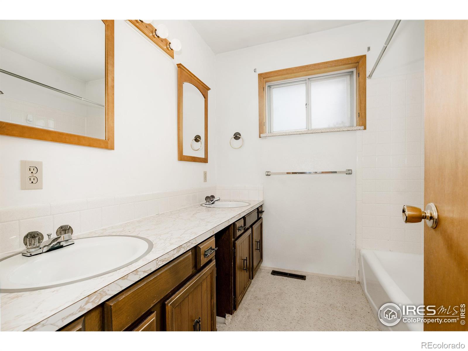 MLS Image #21 for 8895  morton road,niwot, Colorado