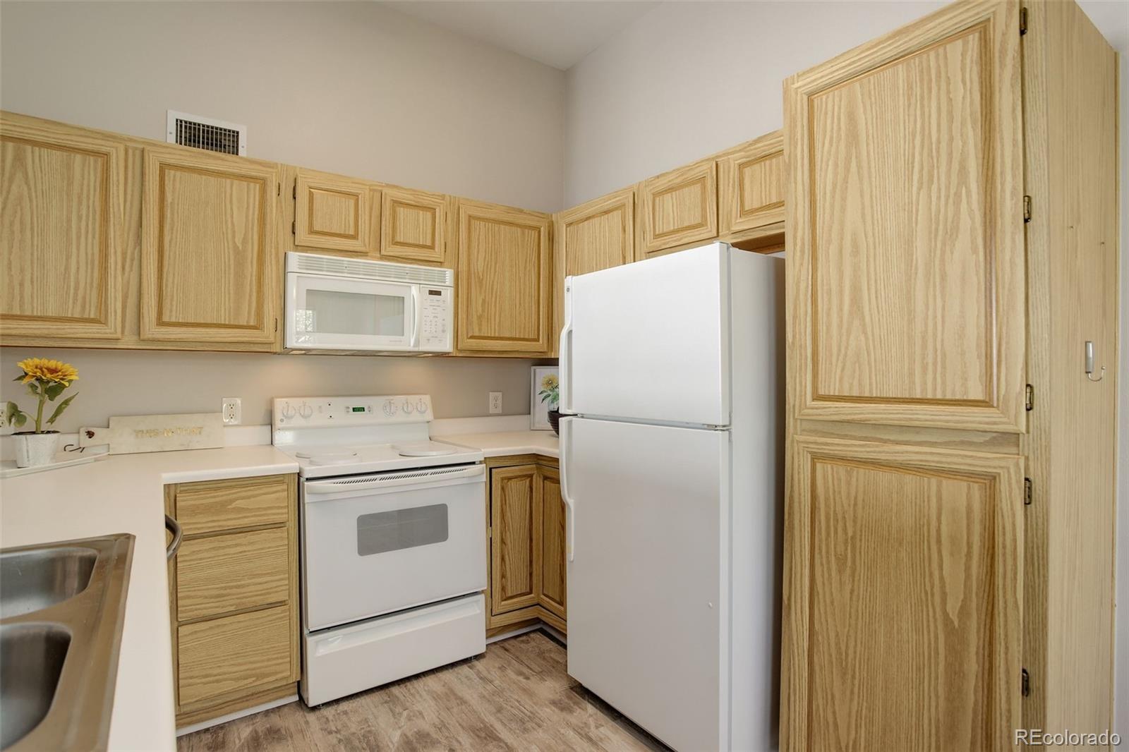 MLS Image #10 for 1136  opal street 204,broomfield, Colorado