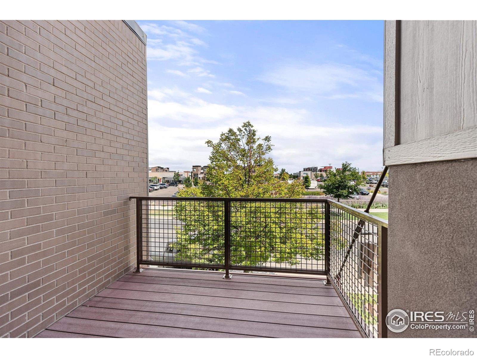 MLS Image #10 for 10334 e 29th drive,denver, Colorado