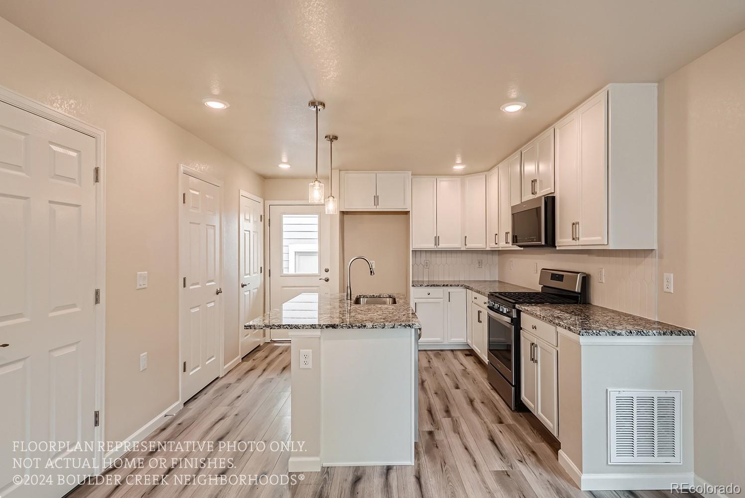 MLS Image #13 for 10271 e 62nd place,denver, Colorado