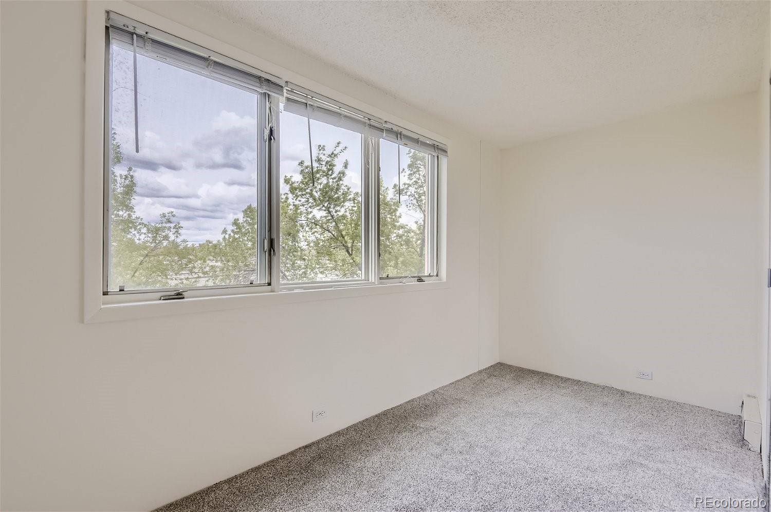 MLS Image #8 for 2225  buchtel boulevard,denver, Colorado