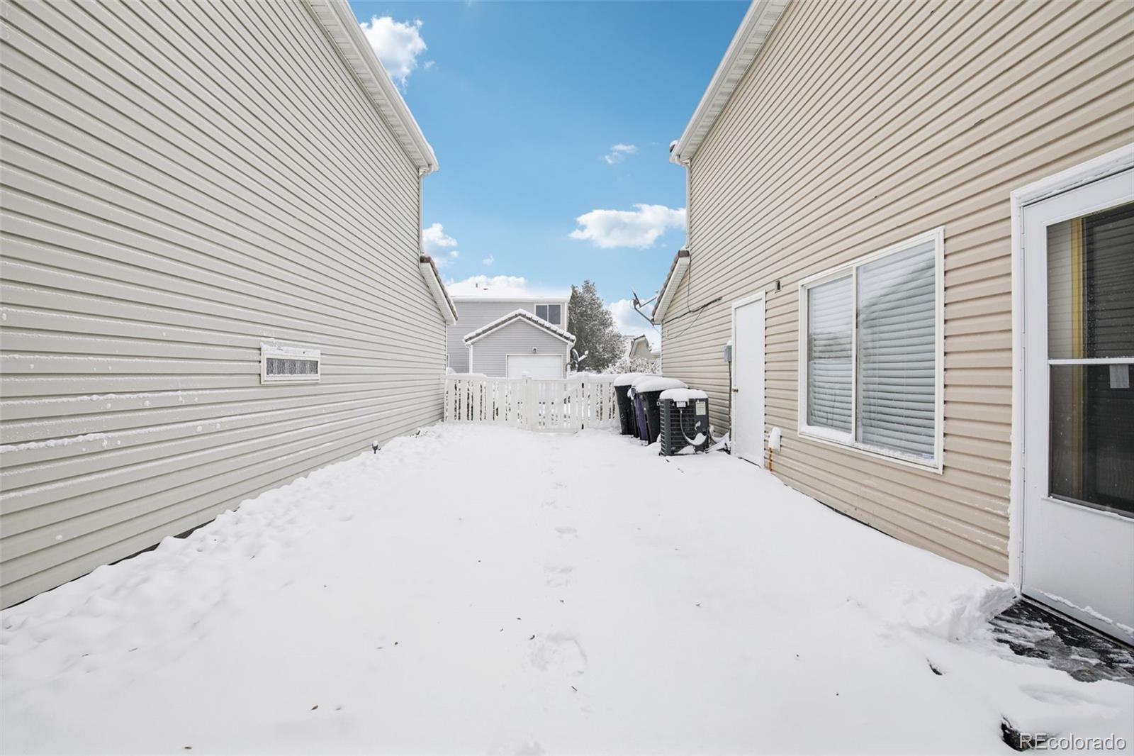 MLS Image #23 for 20885 e 47th avenue,denver, Colorado