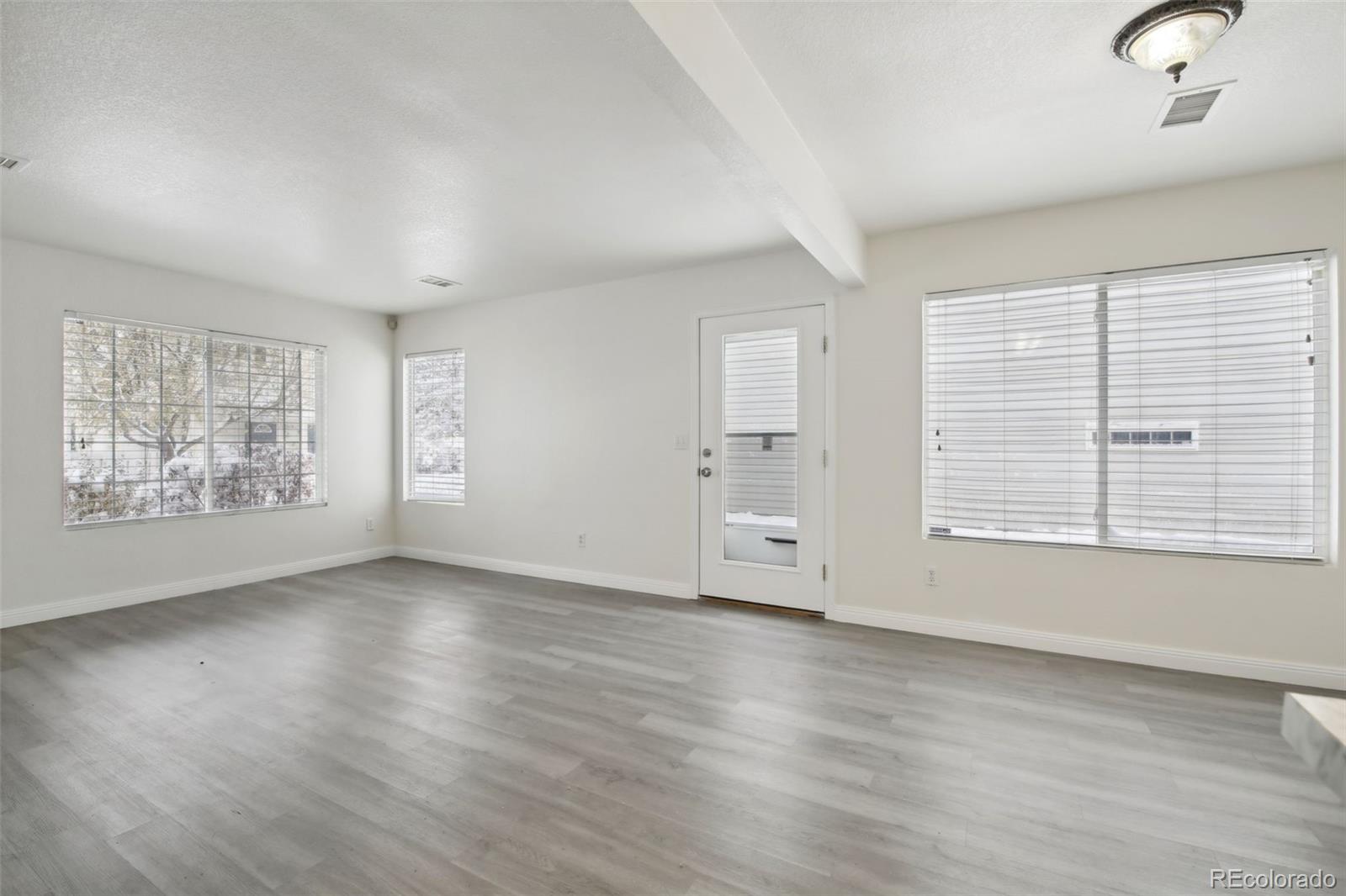 MLS Image #7 for 20885 e 47th avenue,denver, Colorado