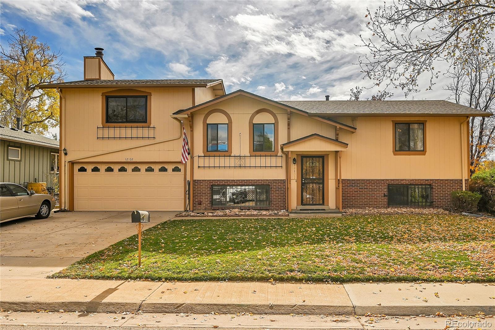 MLS Image #1 for 12102 e hawaii drive,aurora, Colorado