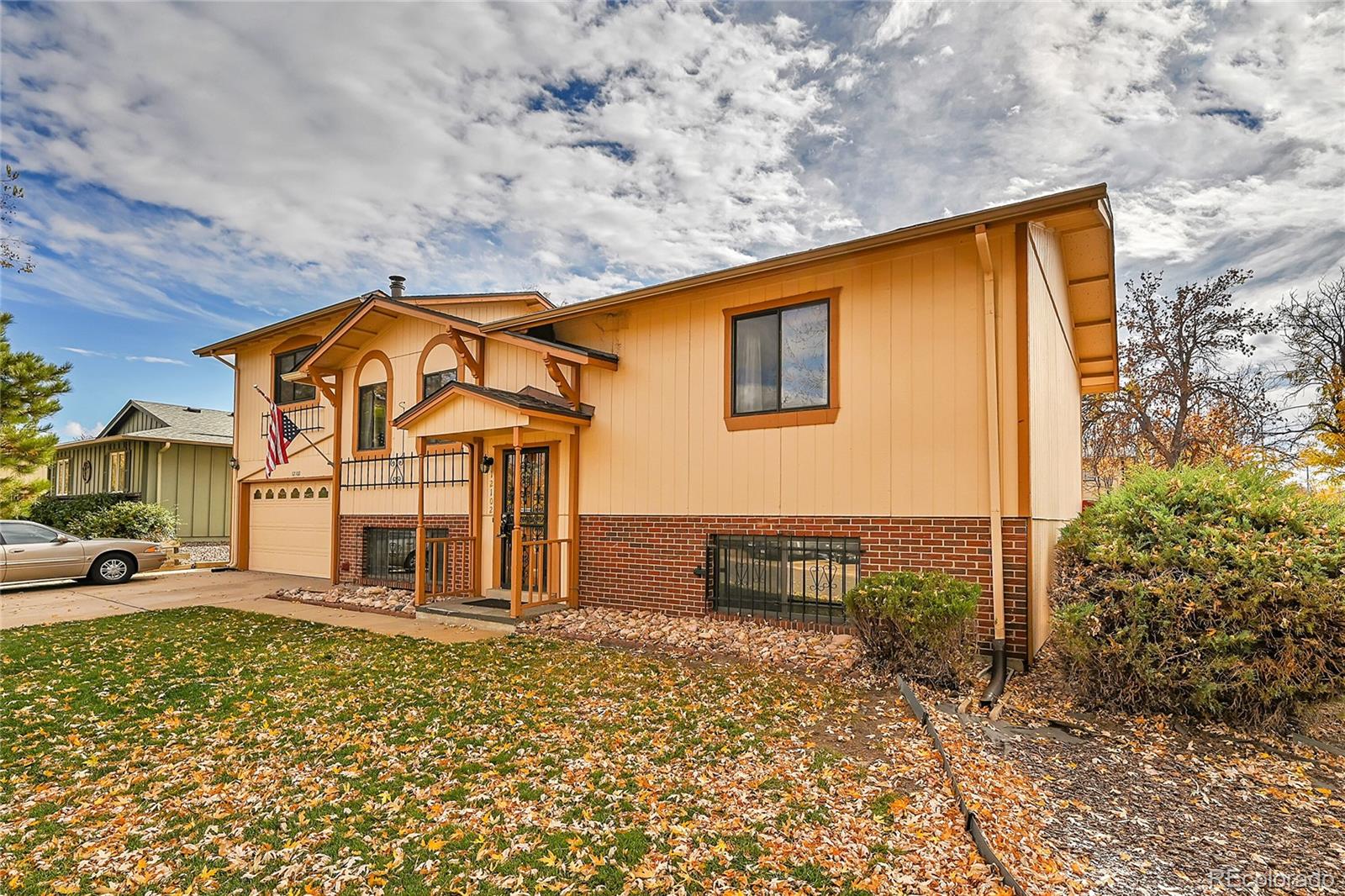 MLS Image #2 for 12102 e hawaii drive,aurora, Colorado