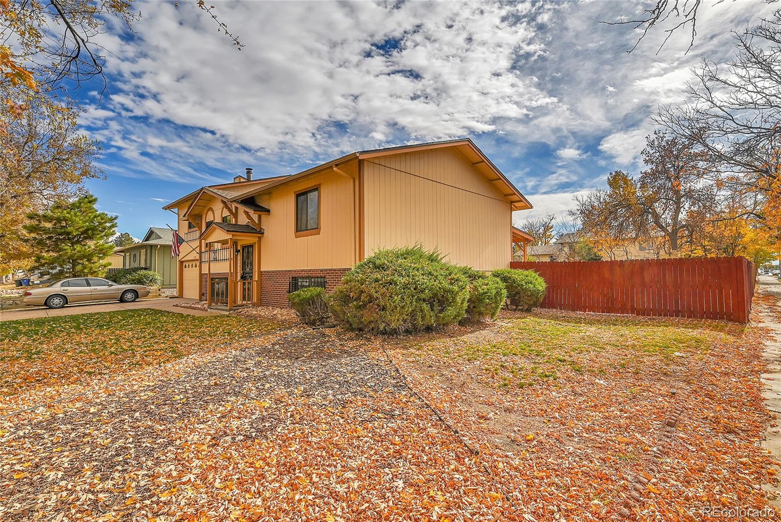 MLS Image #3 for 12102 e hawaii drive,aurora, Colorado