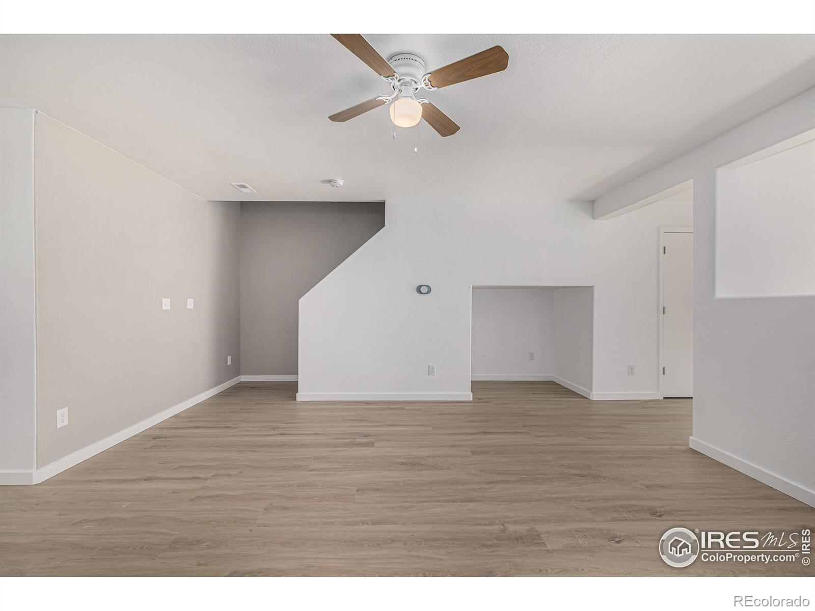 MLS Image #8 for 7833 s kittredge circle,englewood, Colorado