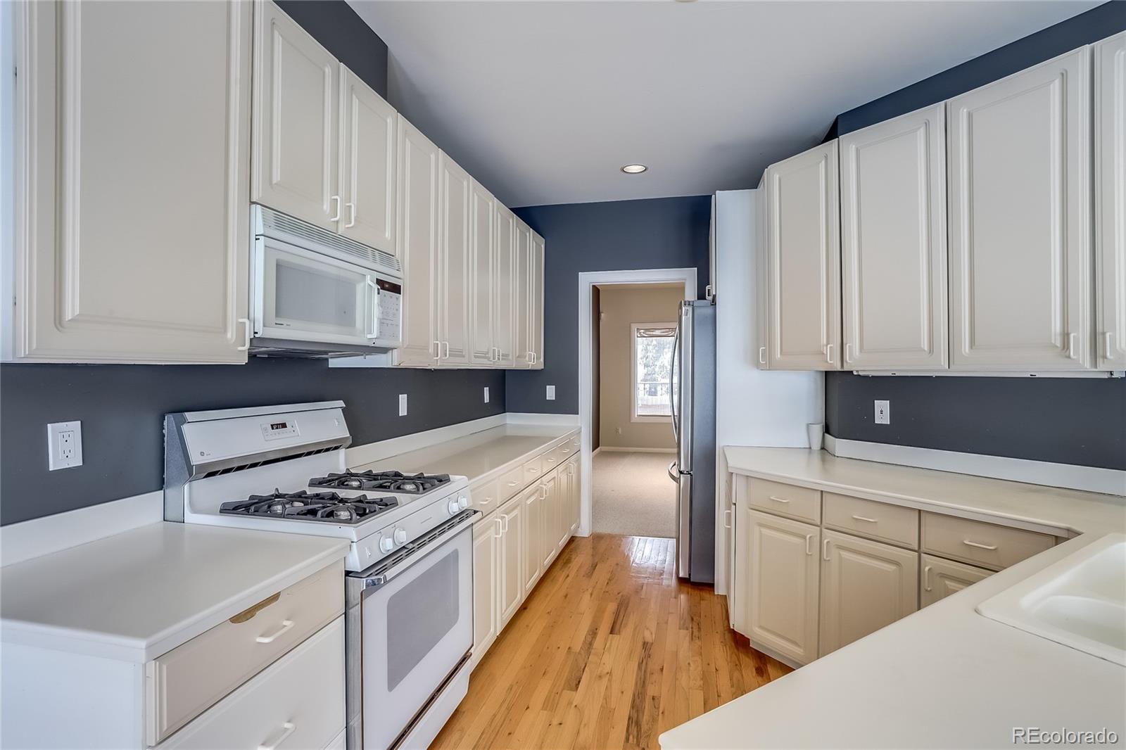 MLS Image #4 for 391 n ogden street,denver, Colorado