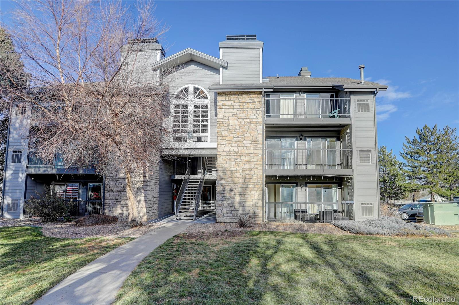 MLS Image #1 for 2575 s syracuse way 108,denver, Colorado