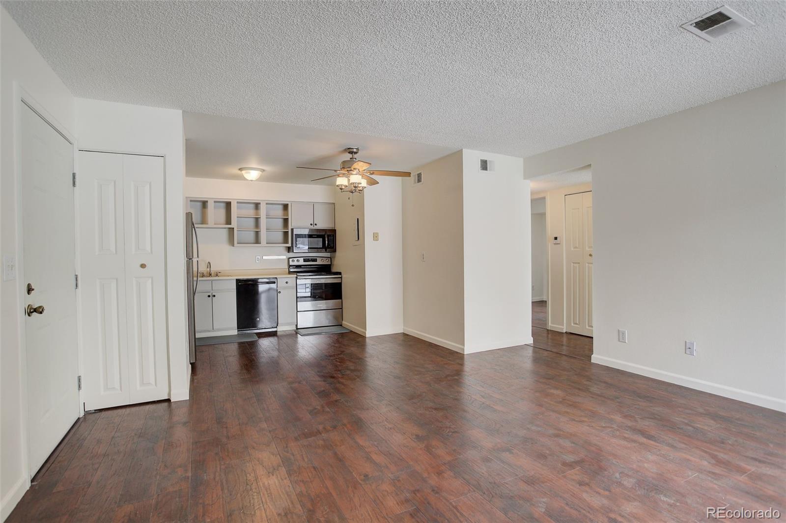 MLS Image #4 for 2575 s syracuse way 108,denver, Colorado