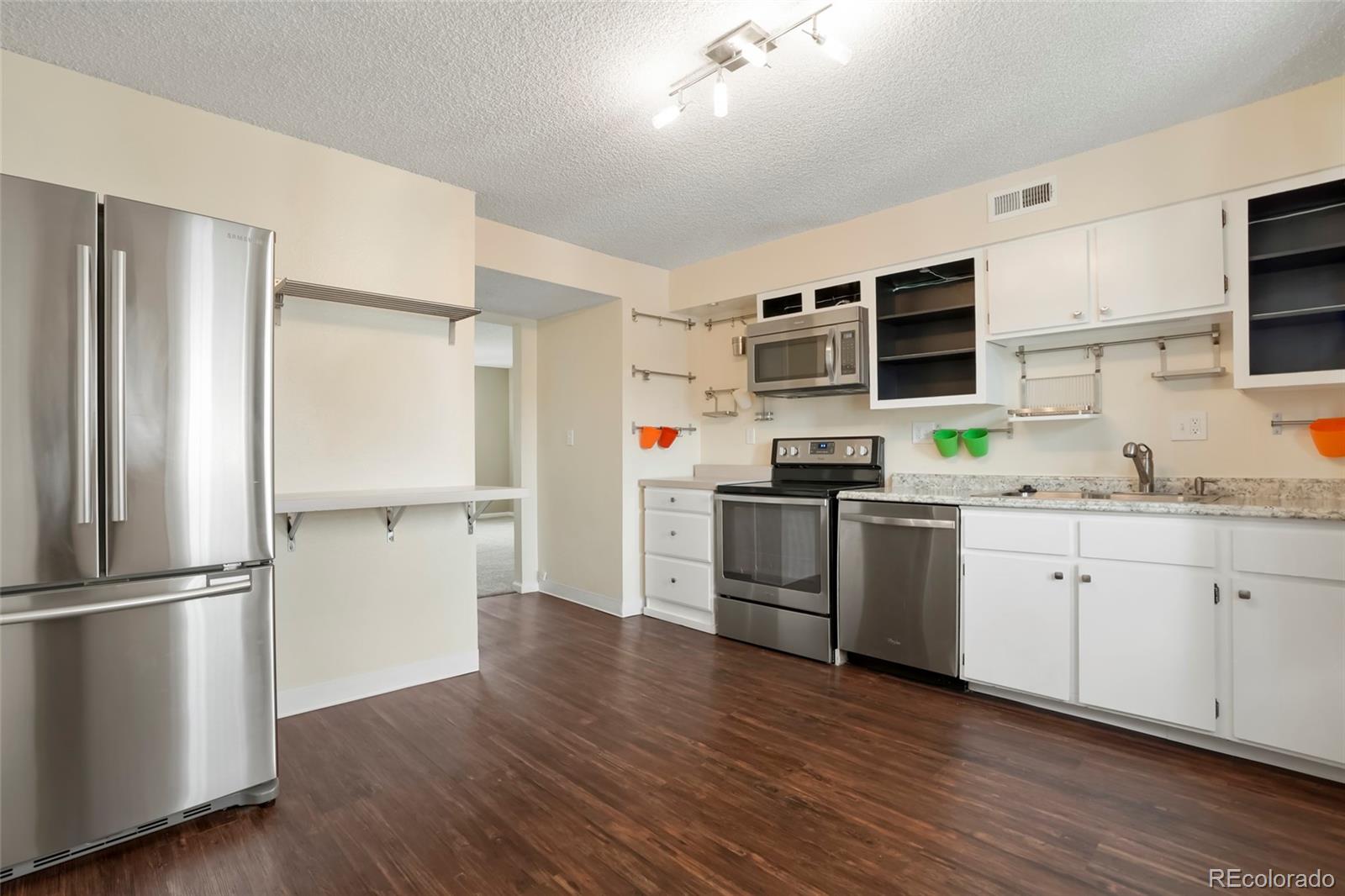 MLS Image #6 for 3490 s akron street 4,denver, Colorado