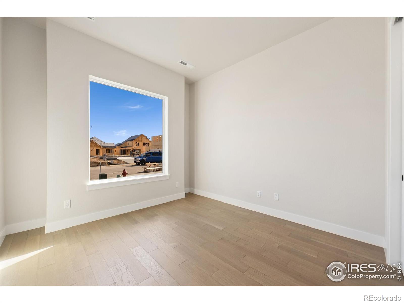 MLS Image #3 for 1724  barefoot drive,windsor, Colorado