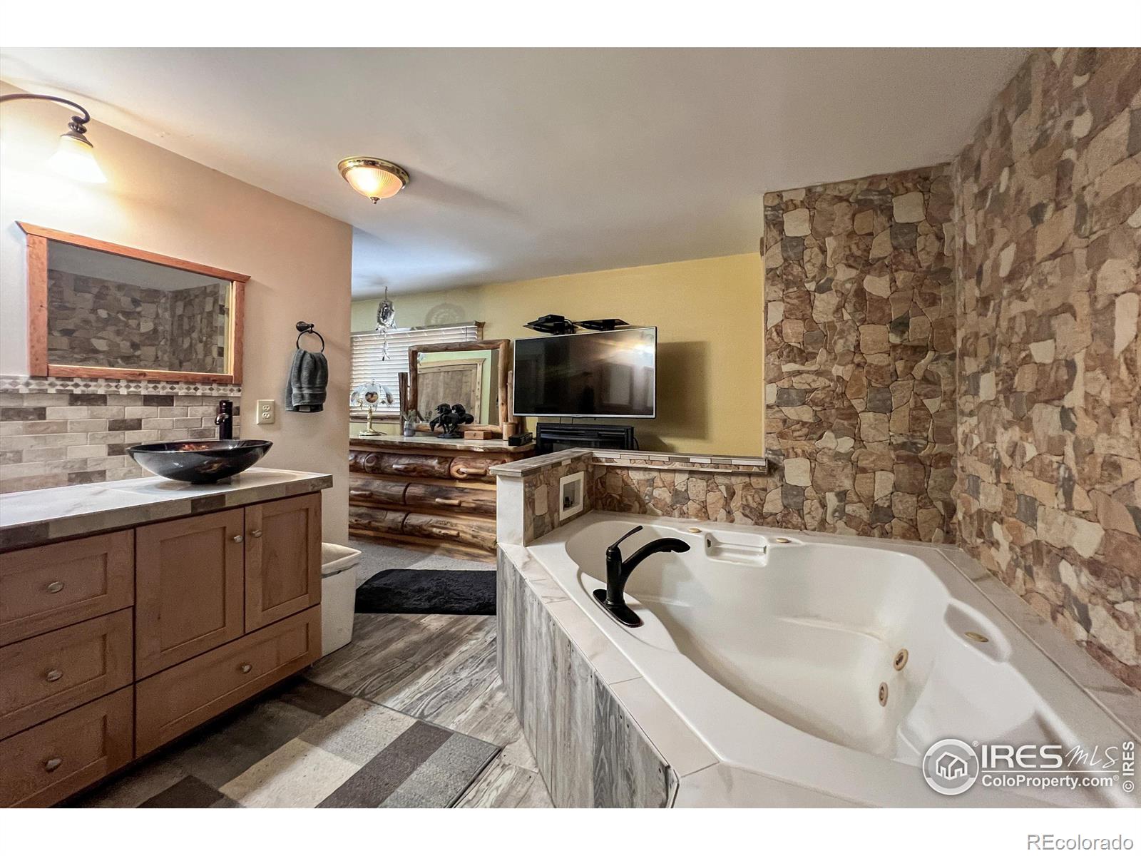 MLS Image #11 for 94  chetan court,red feather lakes, Colorado