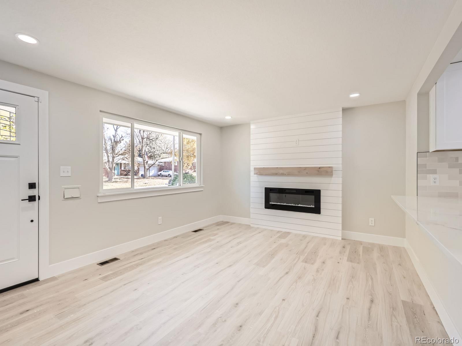 MLS Image #3 for 343  emporia street,aurora, Colorado