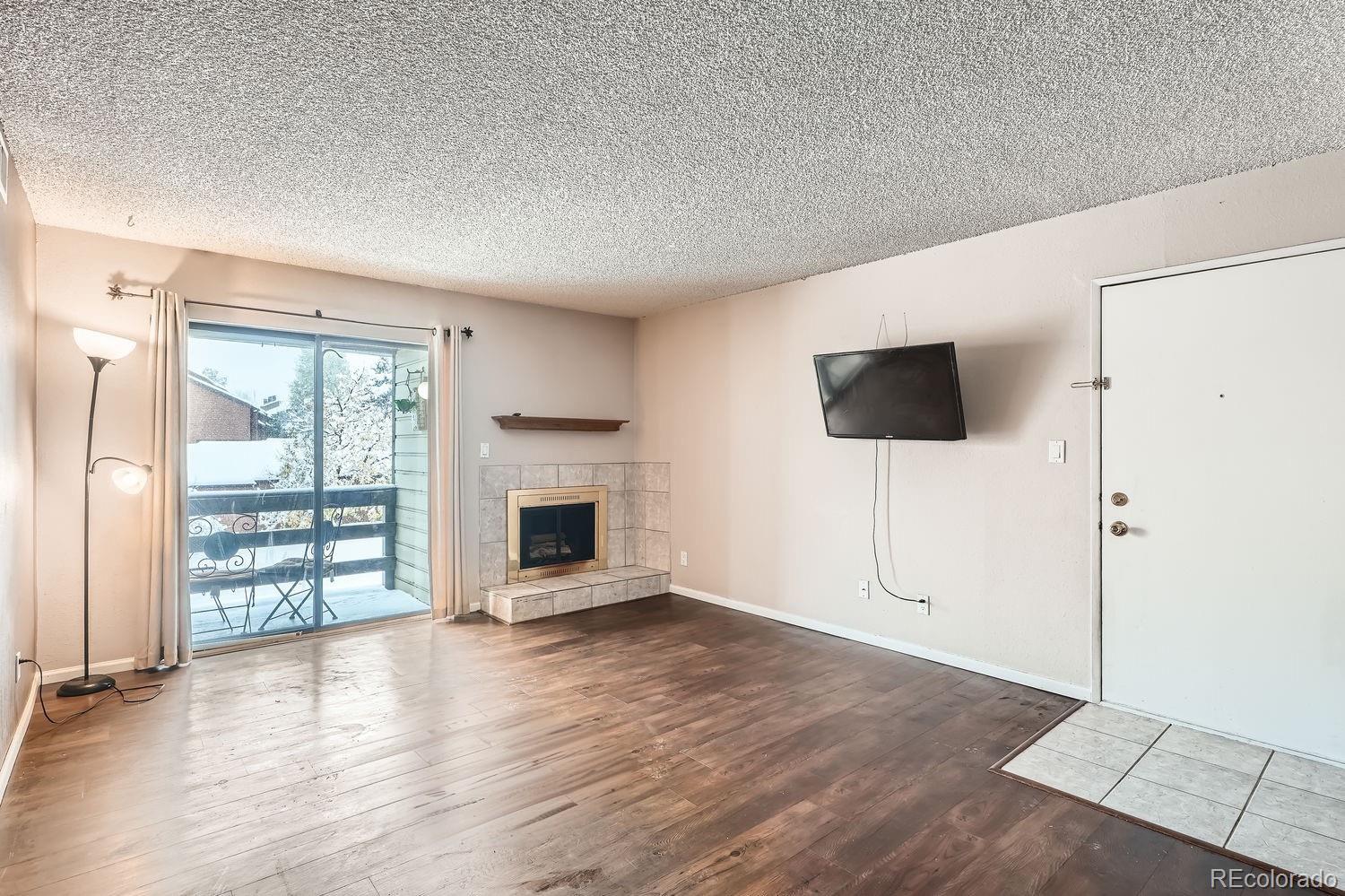 MLS Image #3 for 459  wright street 202,lakewood, Colorado