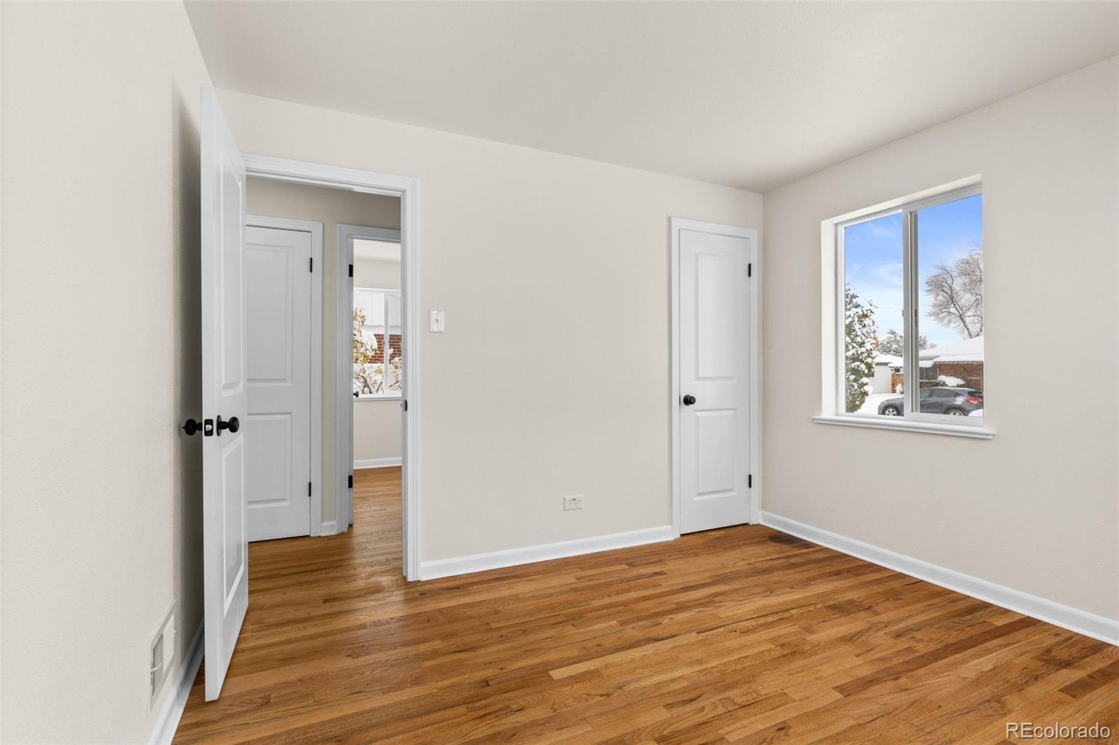 MLS Image #21 for 7555 e 22nd avenue,denver, Colorado