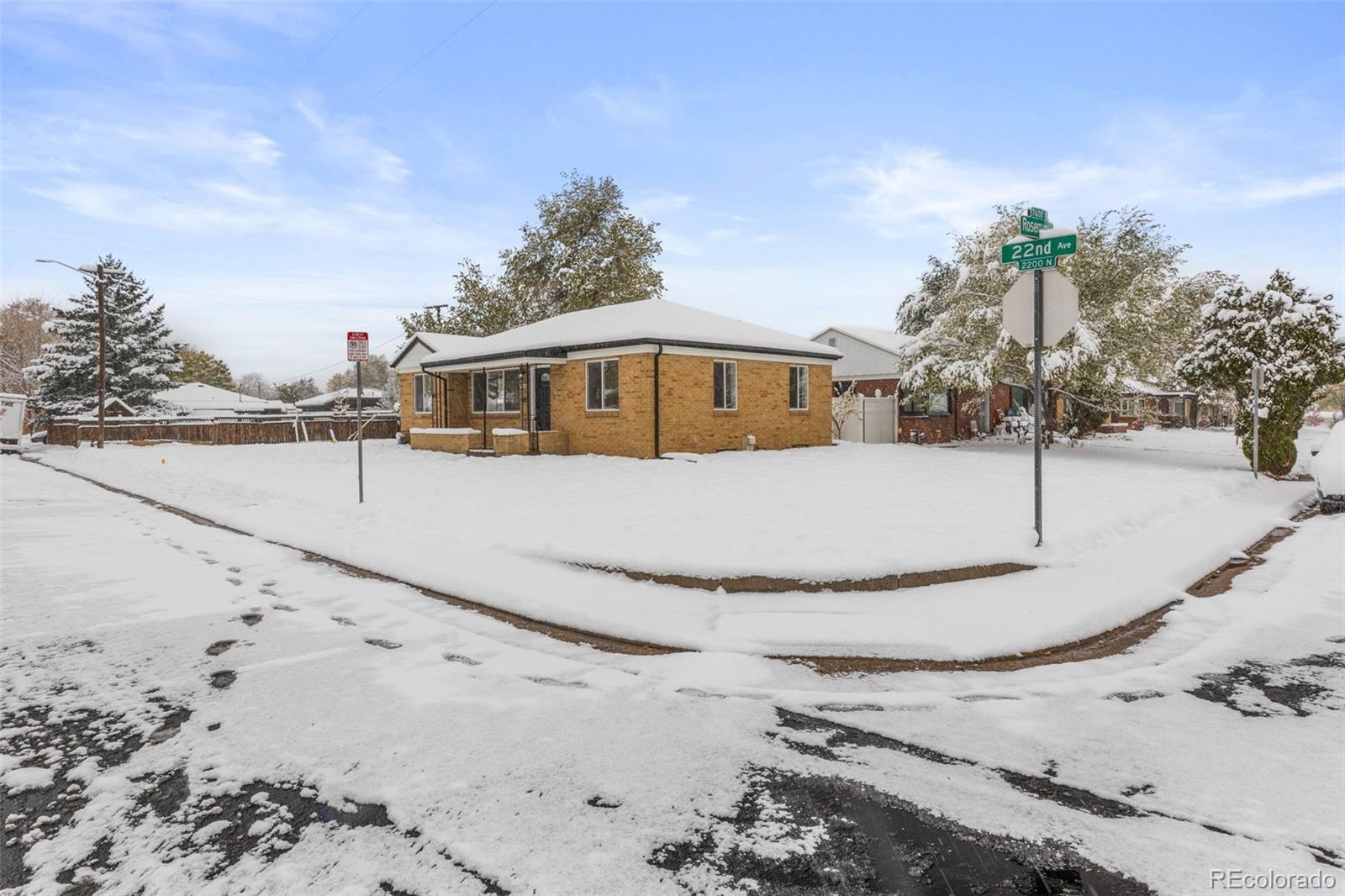 MLS Image #3 for 7555 e 22nd avenue,denver, Colorado