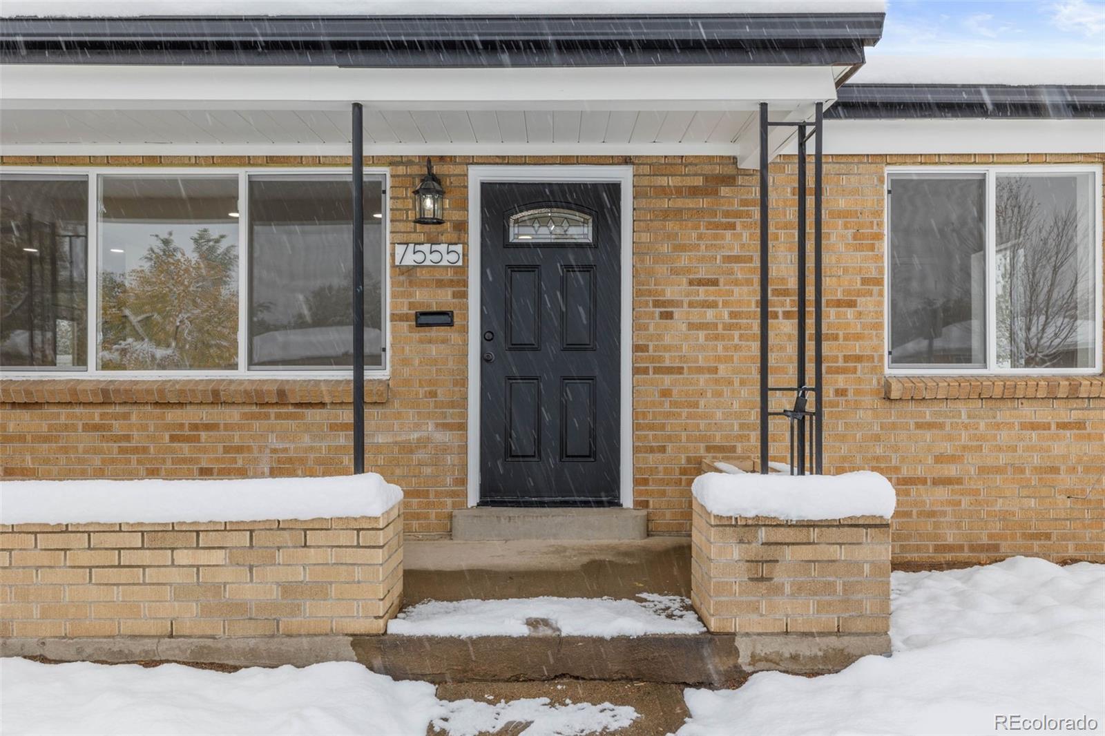 MLS Image #4 for 7555 e 22nd avenue,denver, Colorado