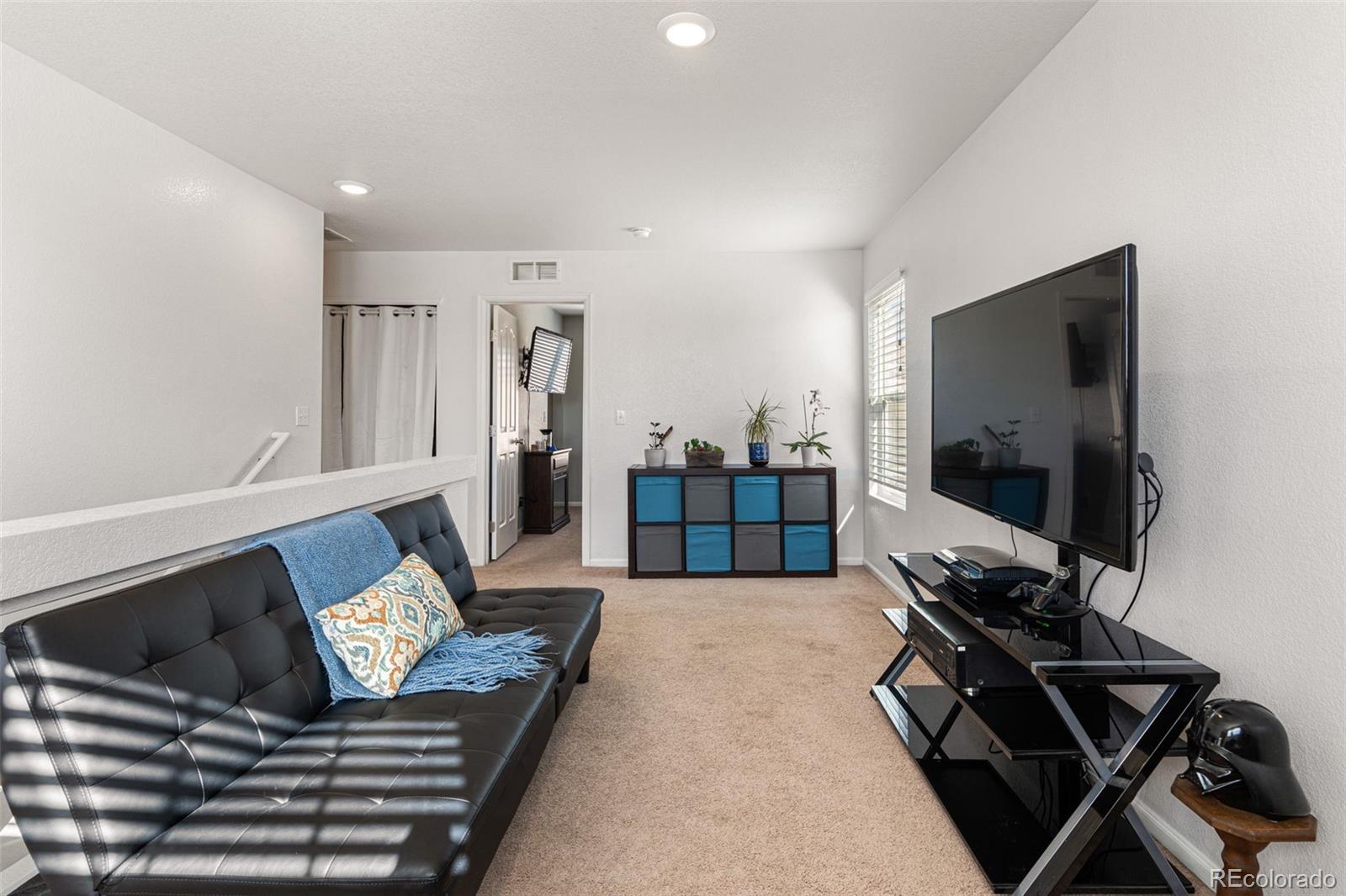 MLS Image #23 for 19525  robins drive,denver, Colorado