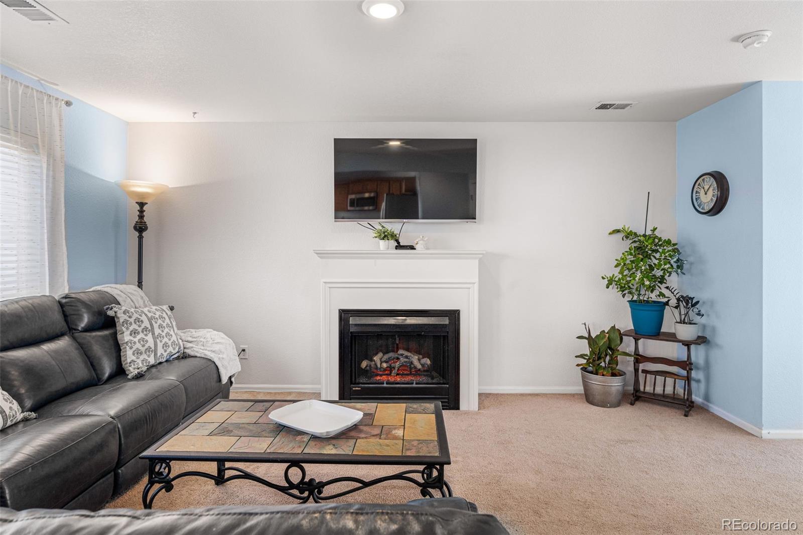 MLS Image #7 for 19525  robins drive,denver, Colorado