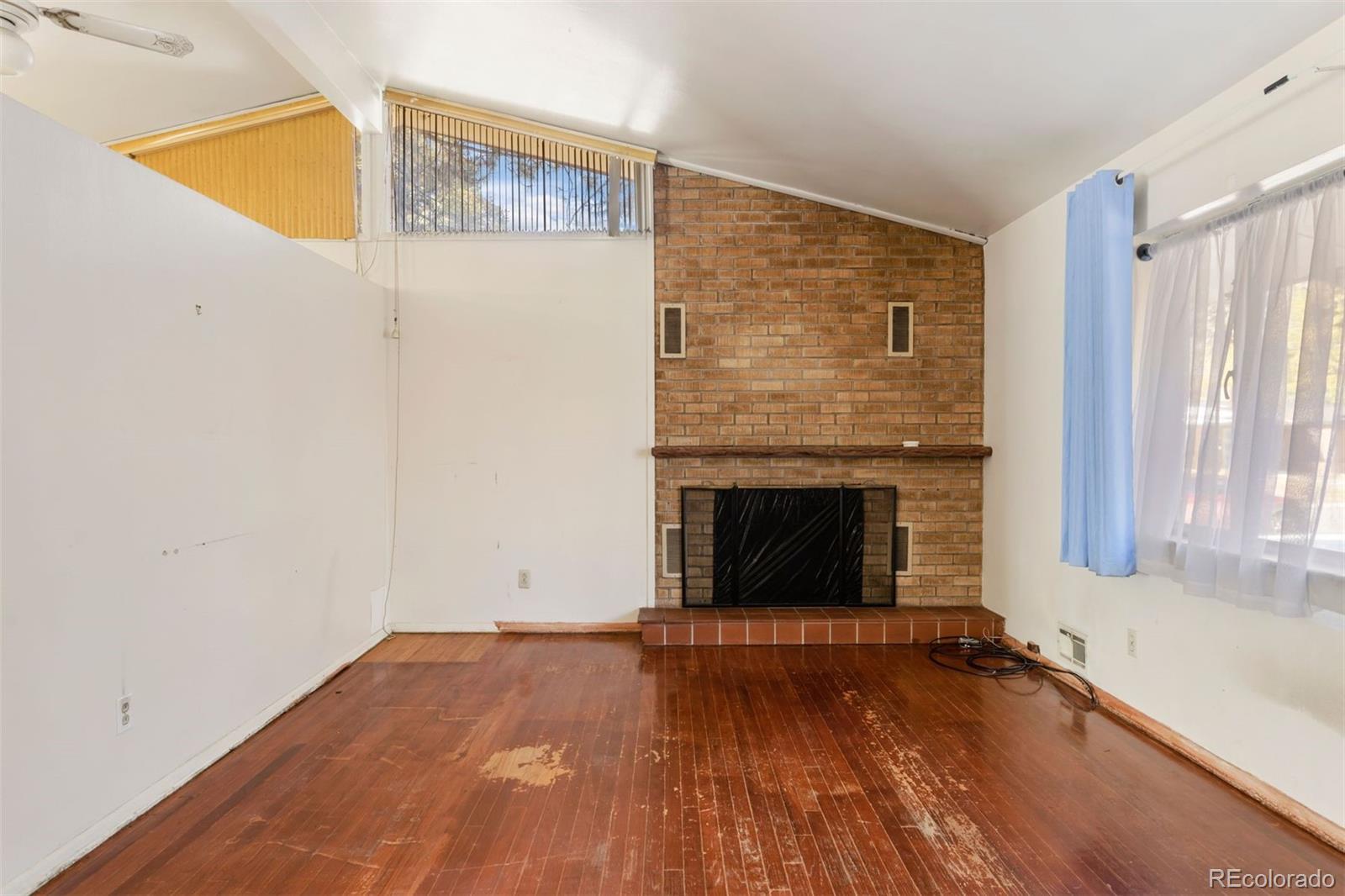 MLS Image #11 for 1560 s forest street,denver, Colorado