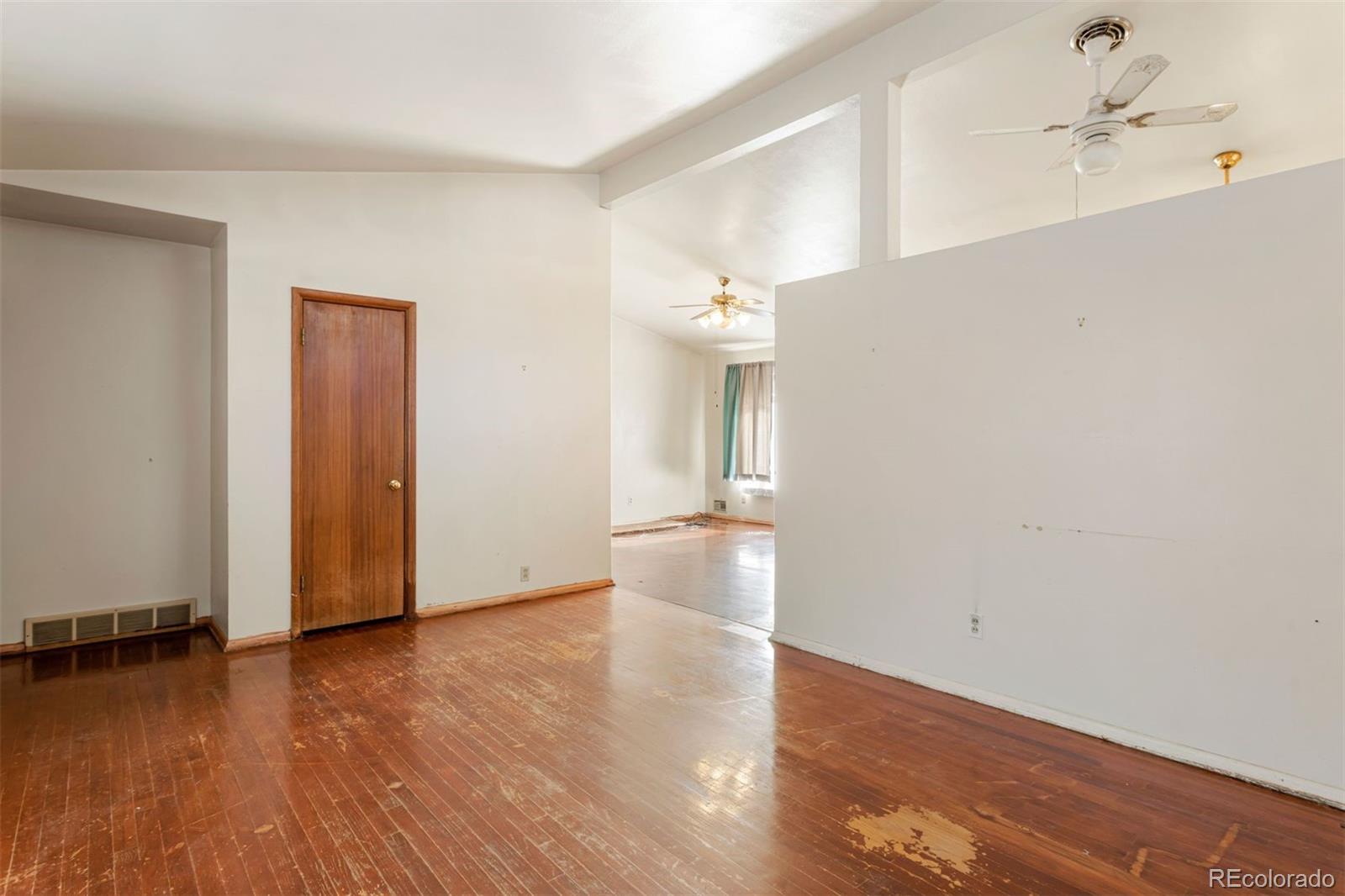 MLS Image #13 for 1560 s forest street,denver, Colorado