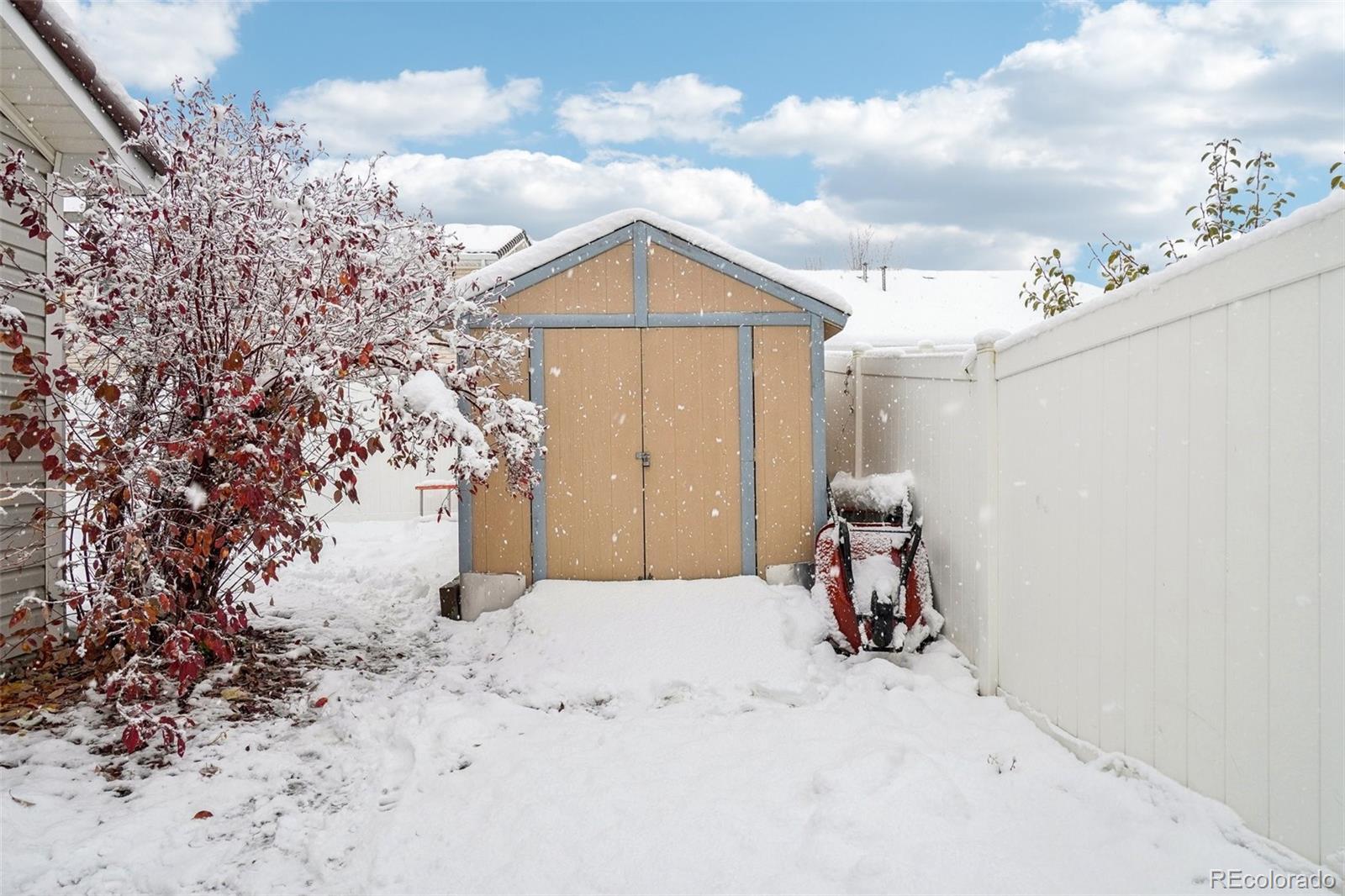 MLS Image #29 for 5066  ensenada street,denver, Colorado