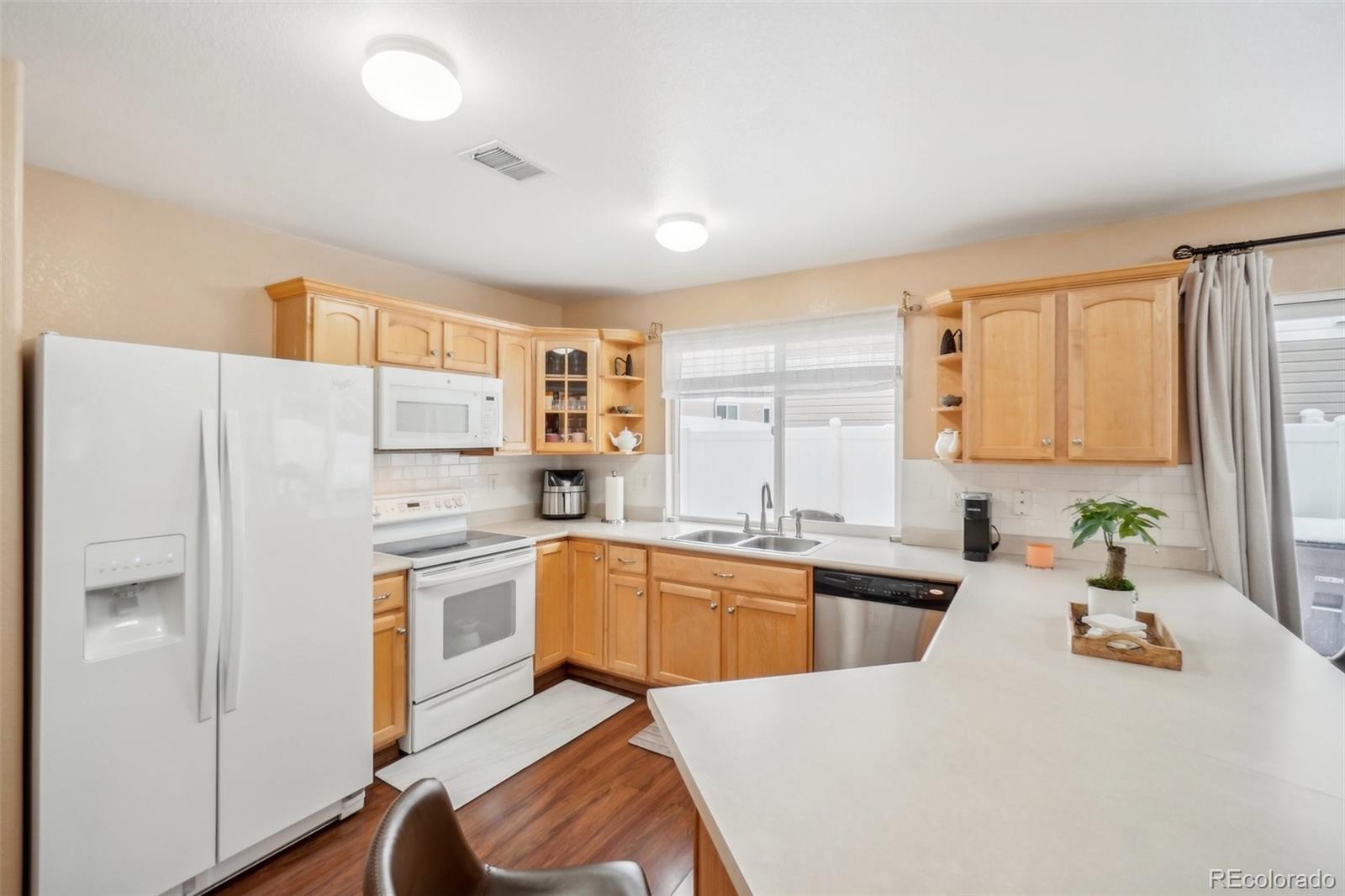 MLS Image #6 for 5066  ensenada street,denver, Colorado