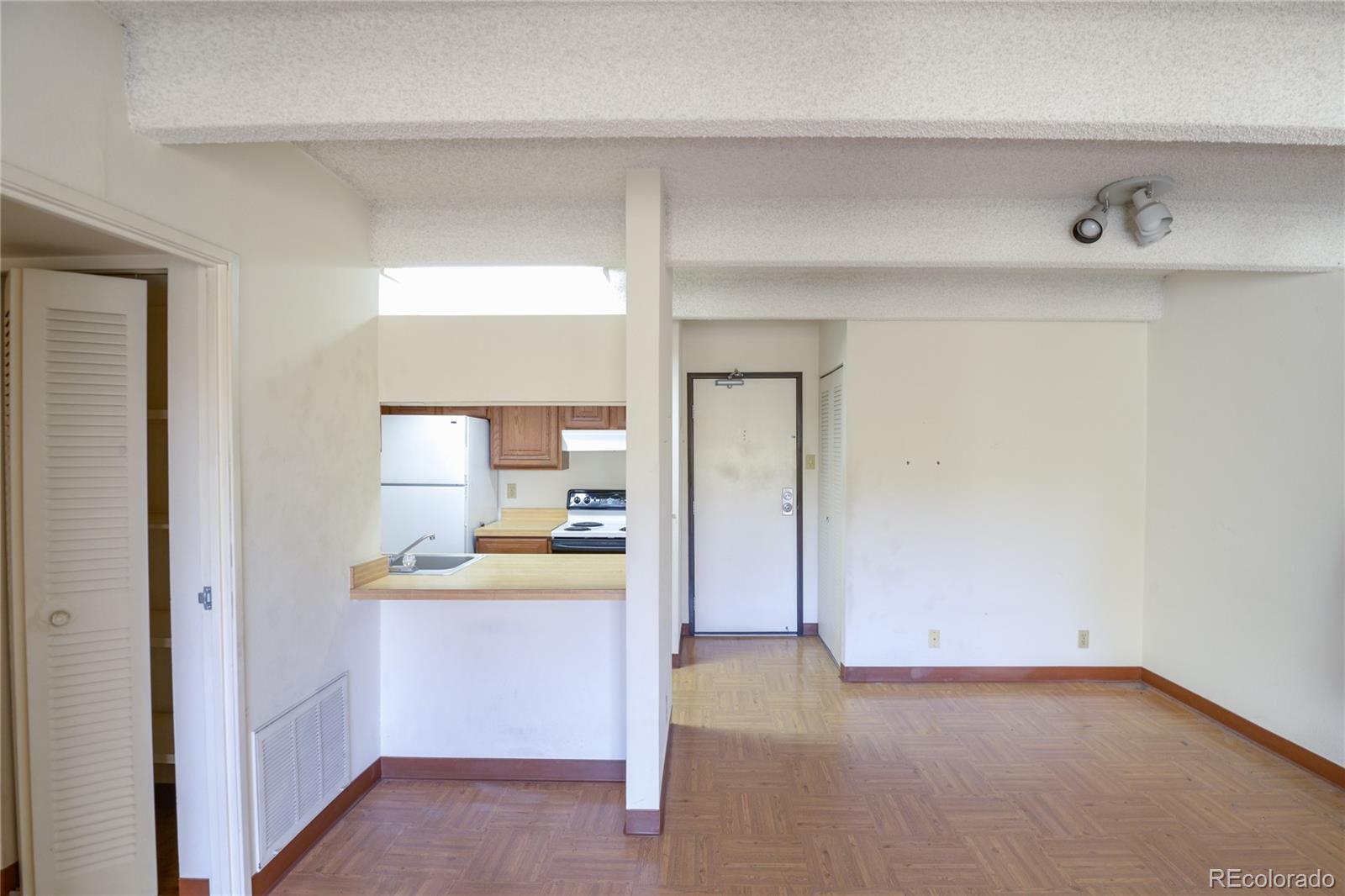 MLS Image #7 for 777 n washington street,denver, Colorado