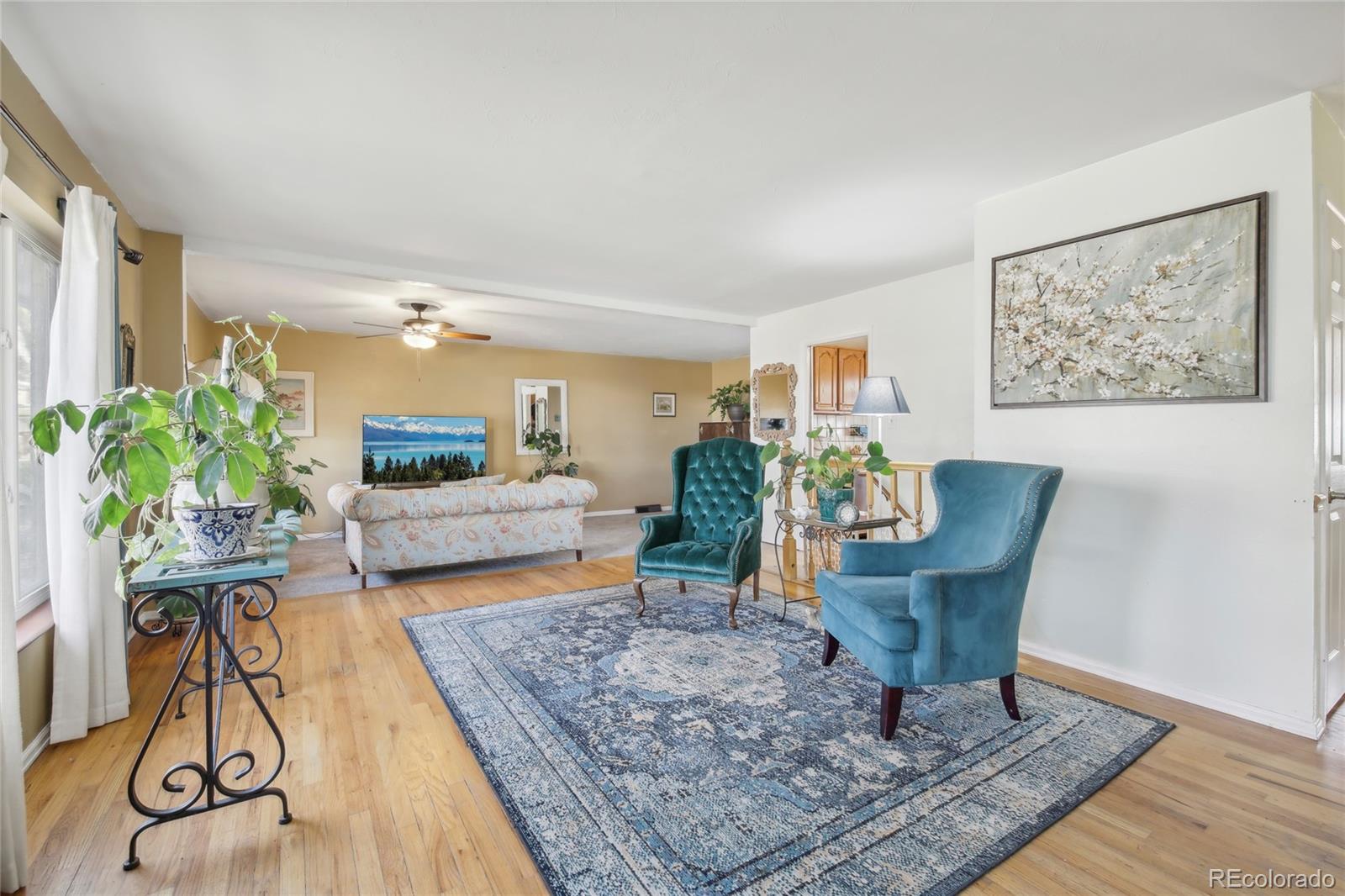 MLS Image #5 for 2924 s zurich court,denver, Colorado