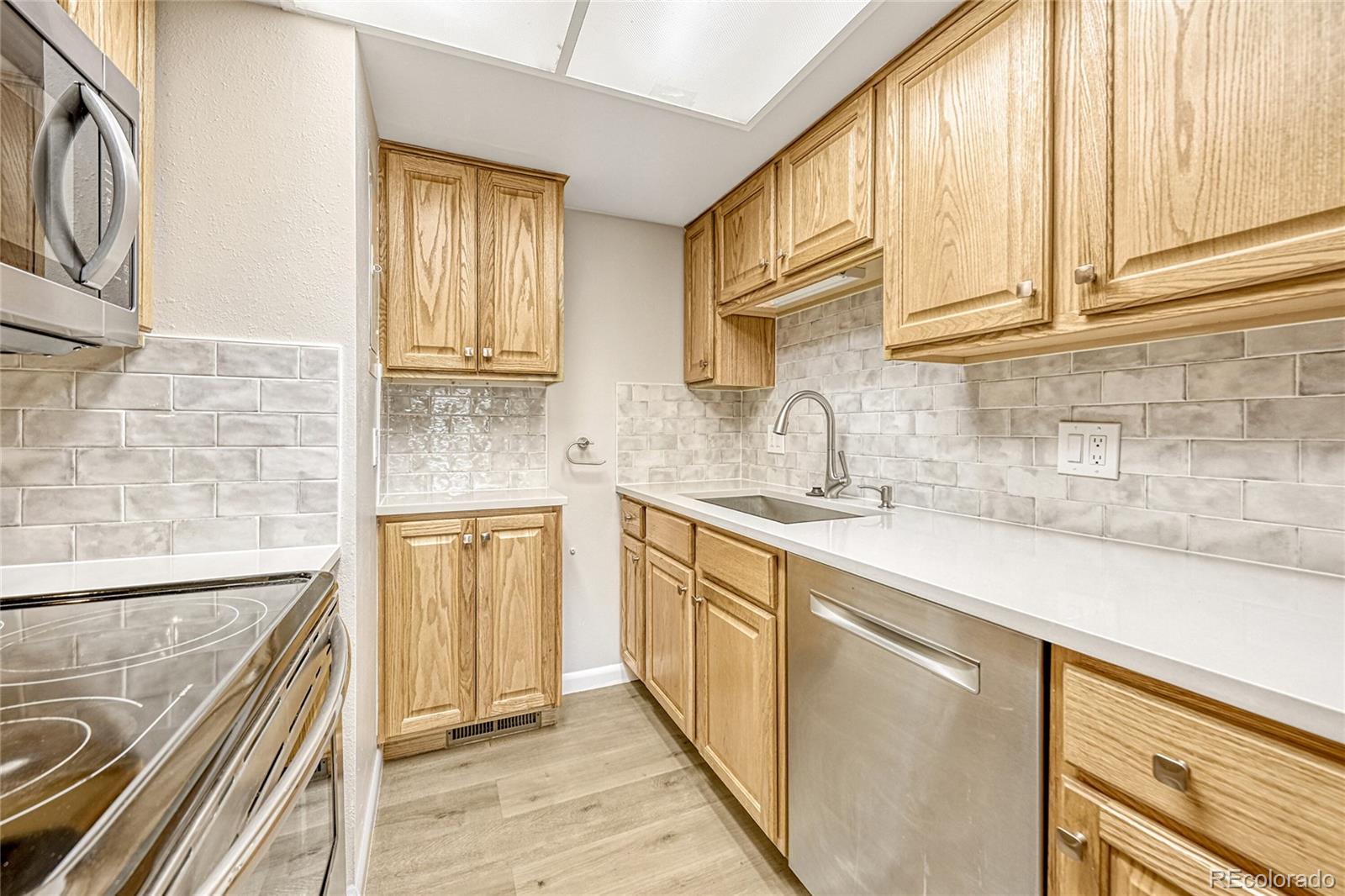 MLS Image #8 for 6885 e arizona avenue ,denver, Colorado