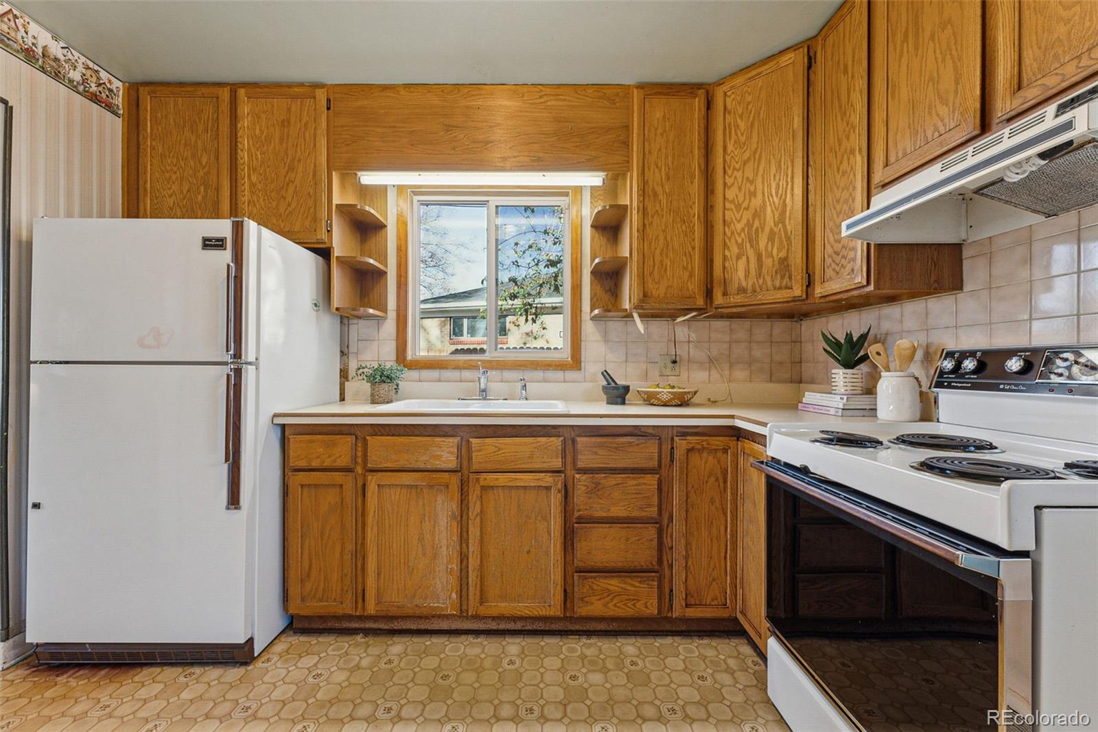 MLS Image #10 for 7000  zuni street,denver, Colorado